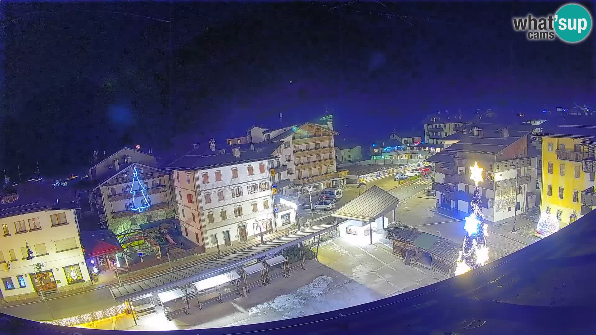 Plaza principal de Forni di Sopra