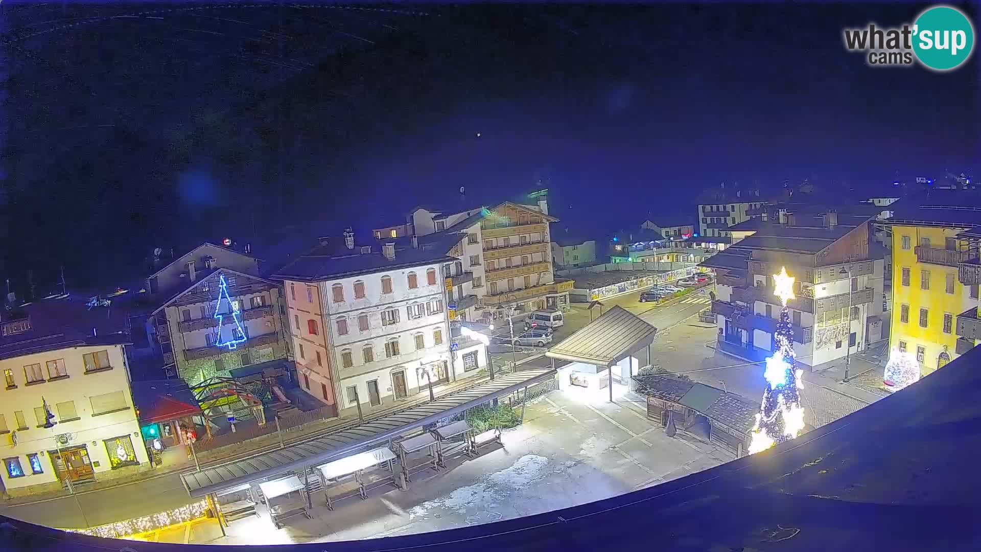 Hauptplatz von Forni di Sopra