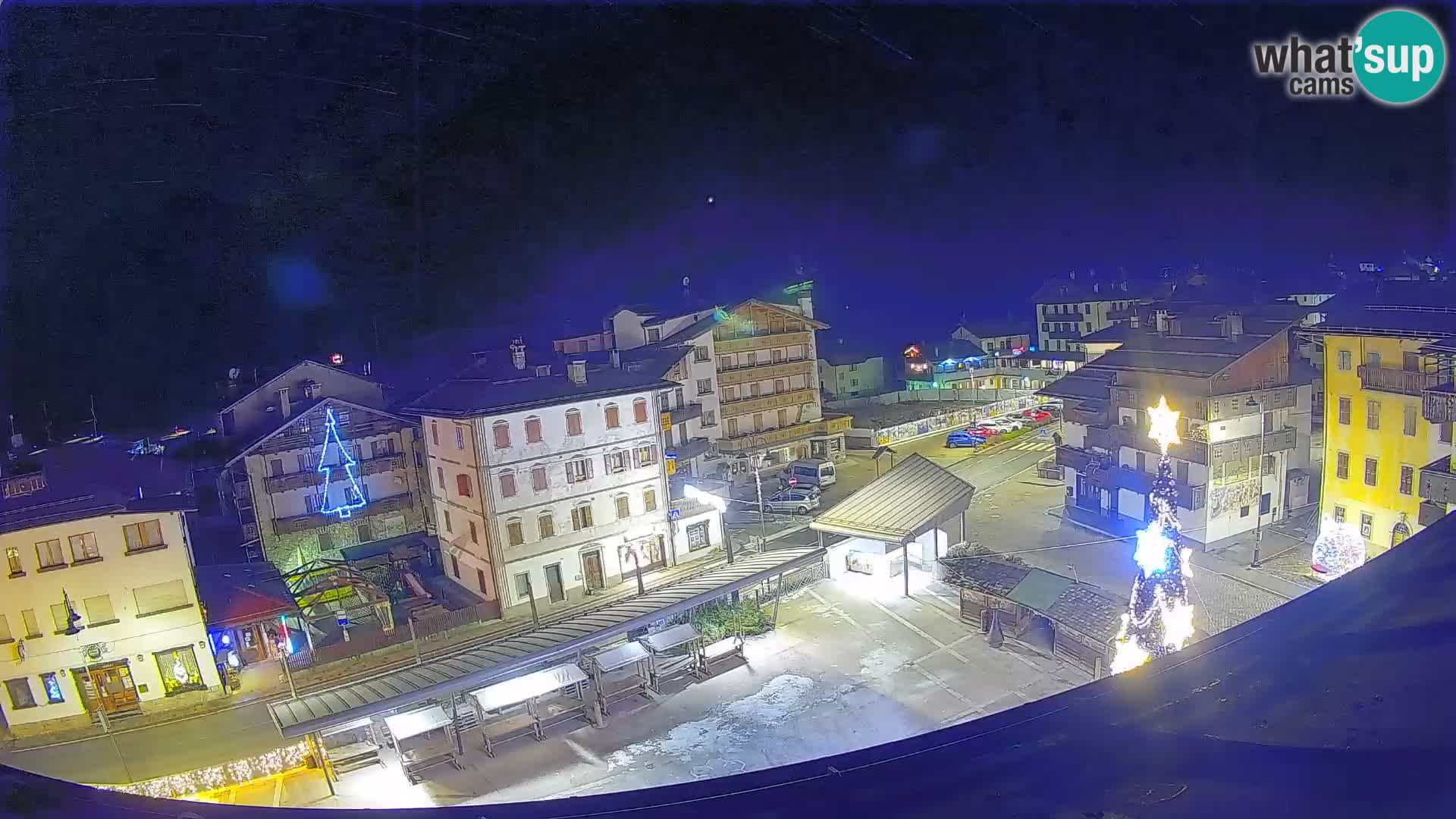 Hauptplatz von Forni di Sopra