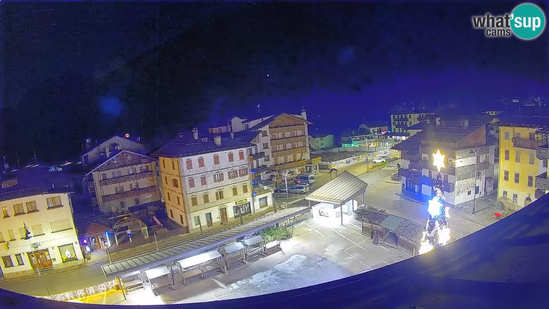 Hauptplatz von Forni di Sopra