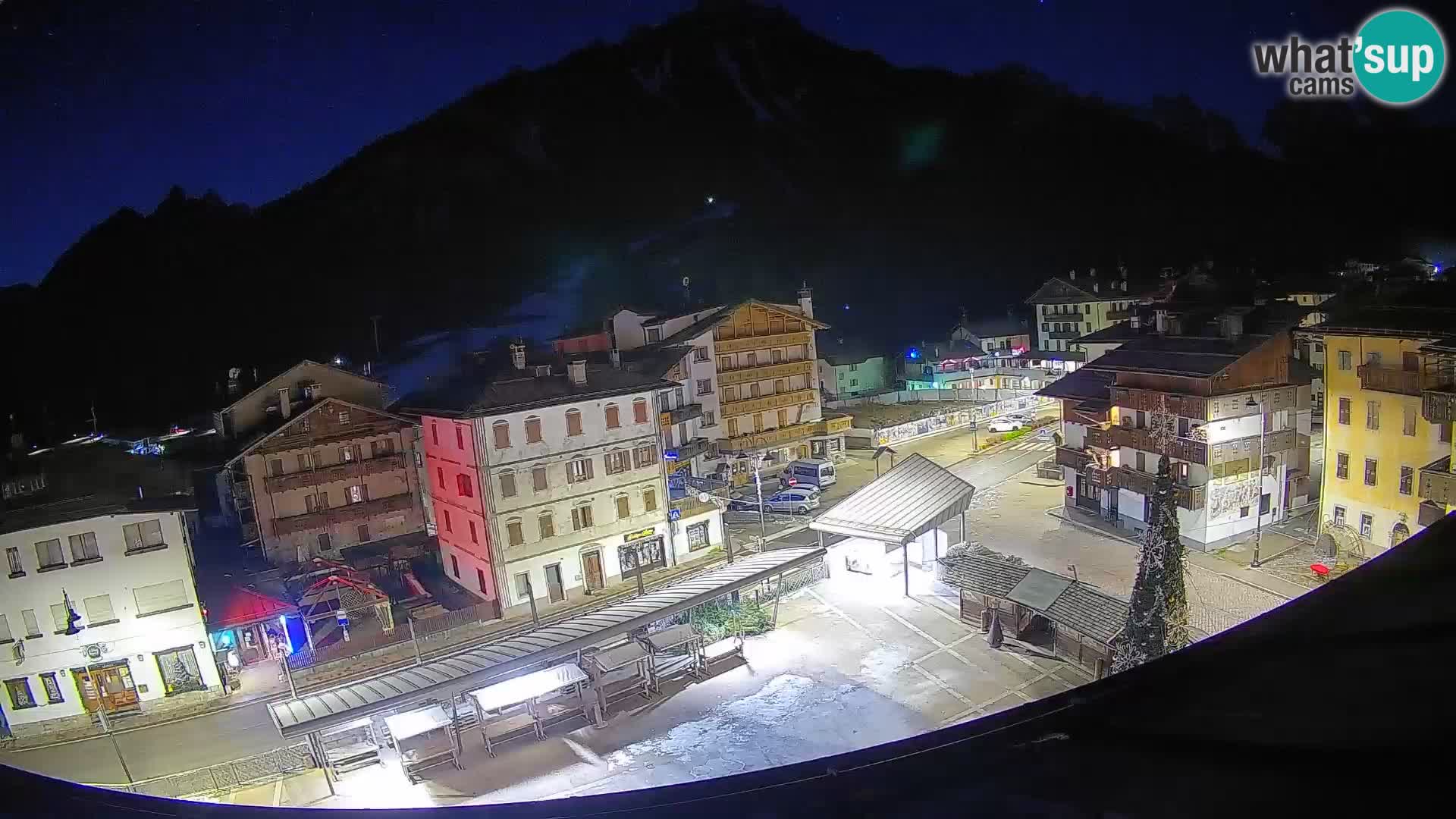 Hauptplatz von Forni di Sopra