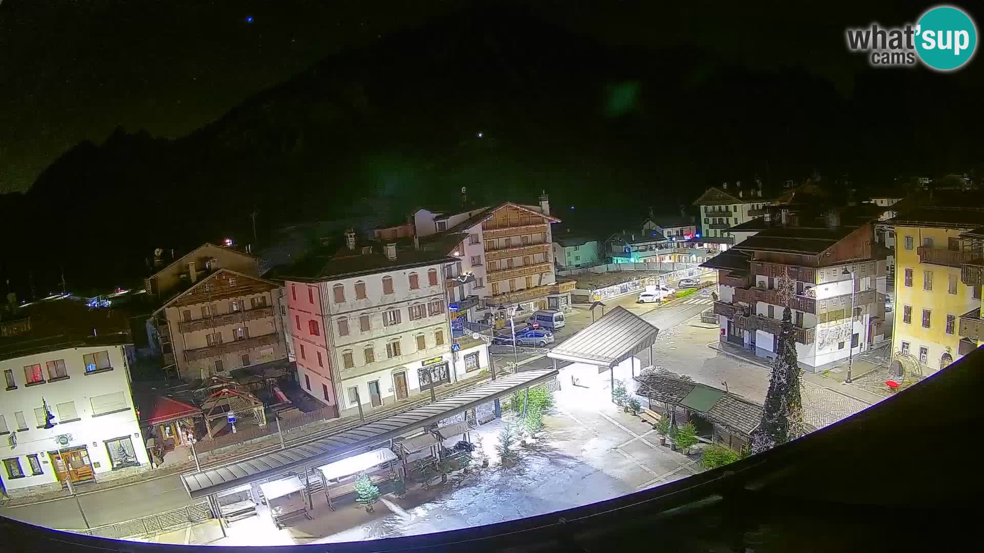 Hauptplatz von Forni di Sopra