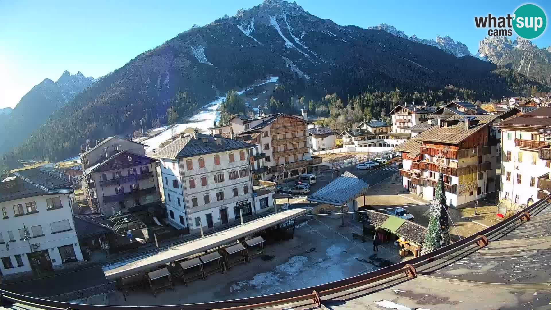 Hauptplatz von Forni di Sopra