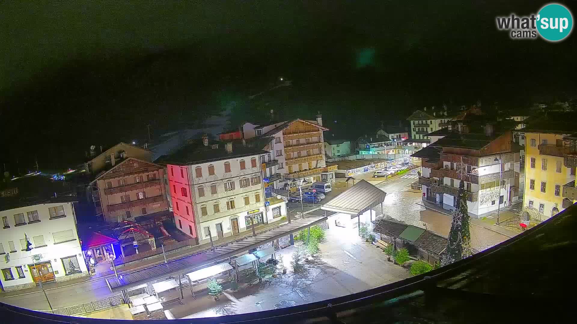 Hauptplatz von Forni di Sopra