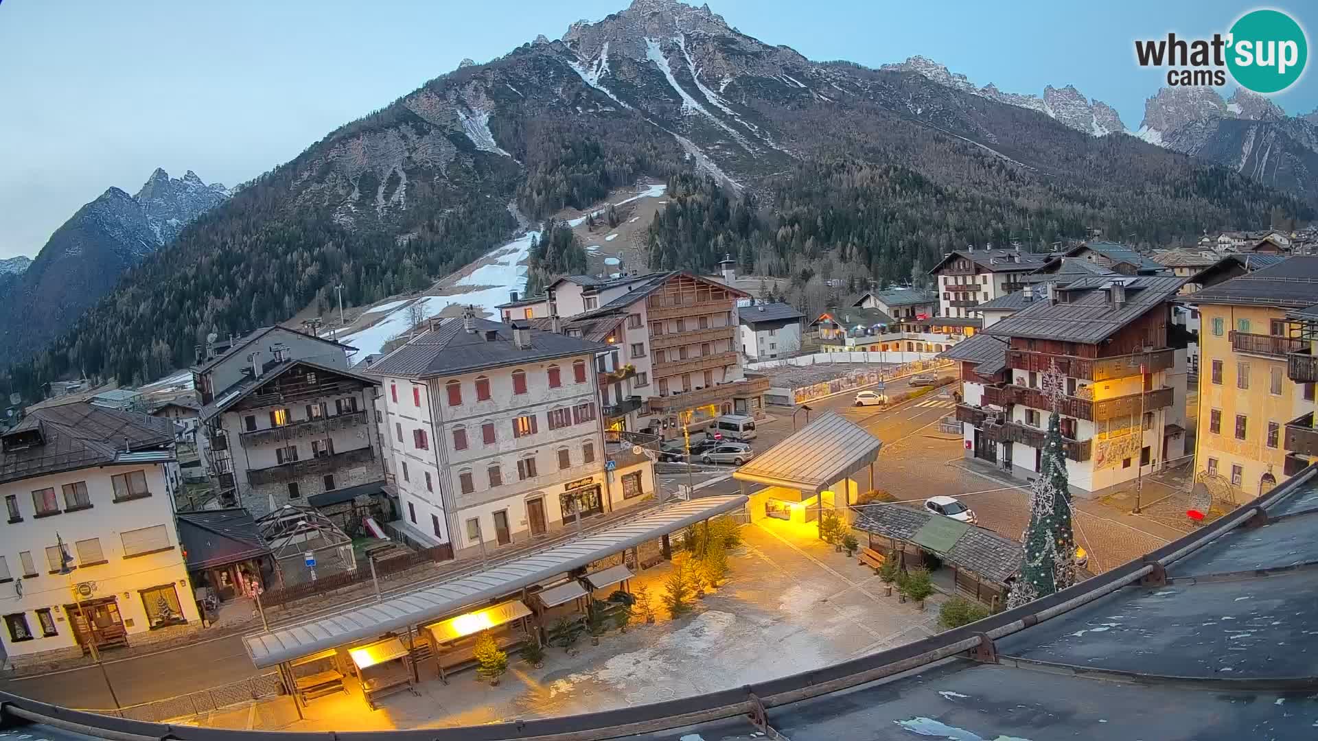 Hauptplatz von Forni di Sopra