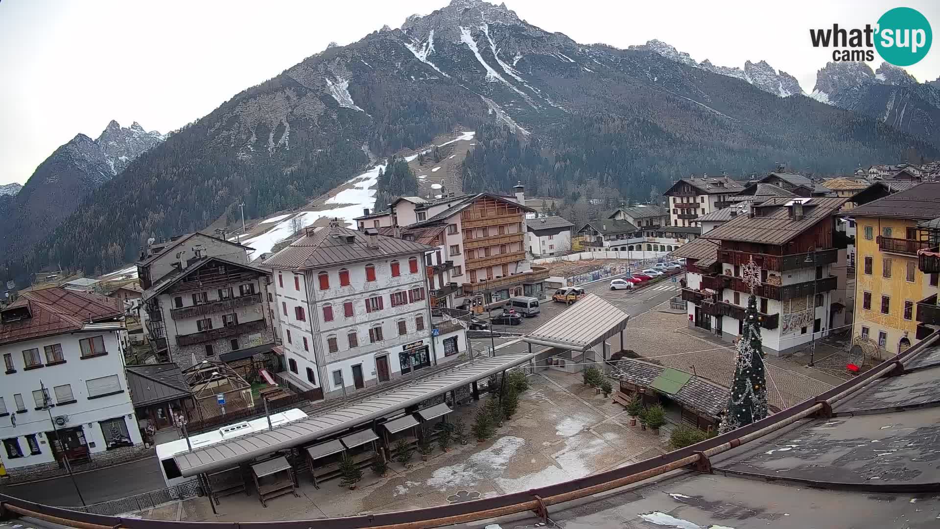 Hauptplatz von Forni di Sopra
