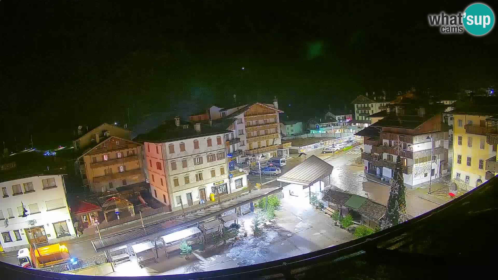 Plaza principal de Forni di Sopra