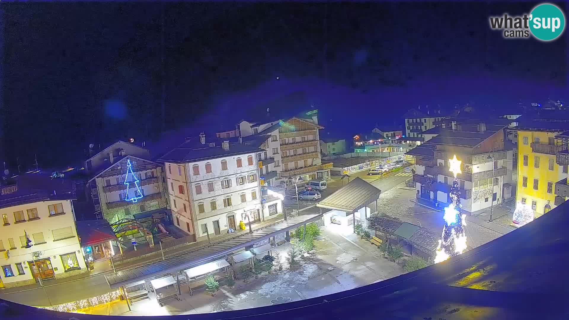 Plaza principal de Forni di Sopra