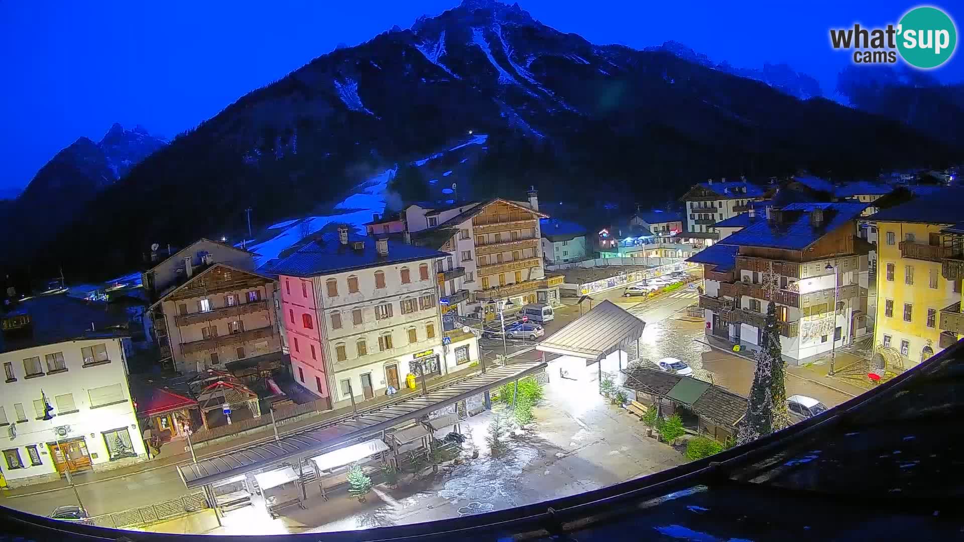 Hauptplatz von Forni di Sopra