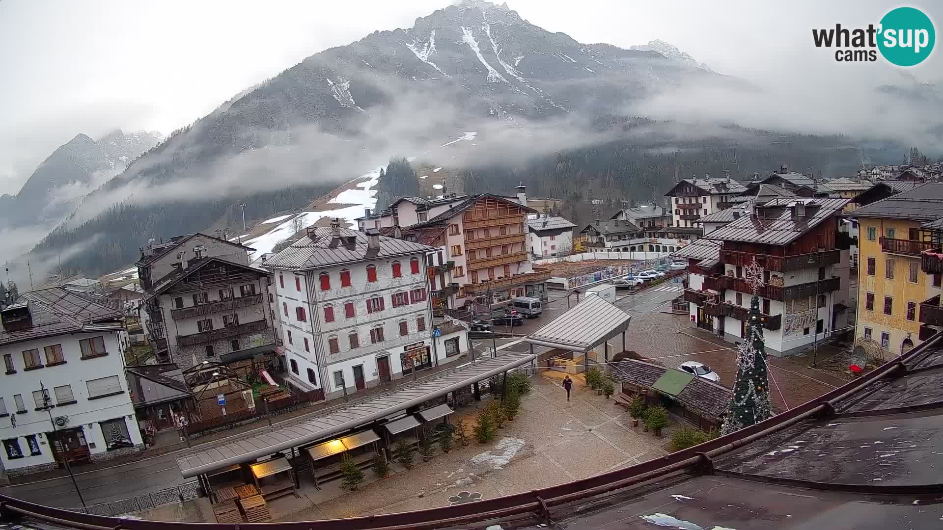 Hauptplatz von Forni di Sopra