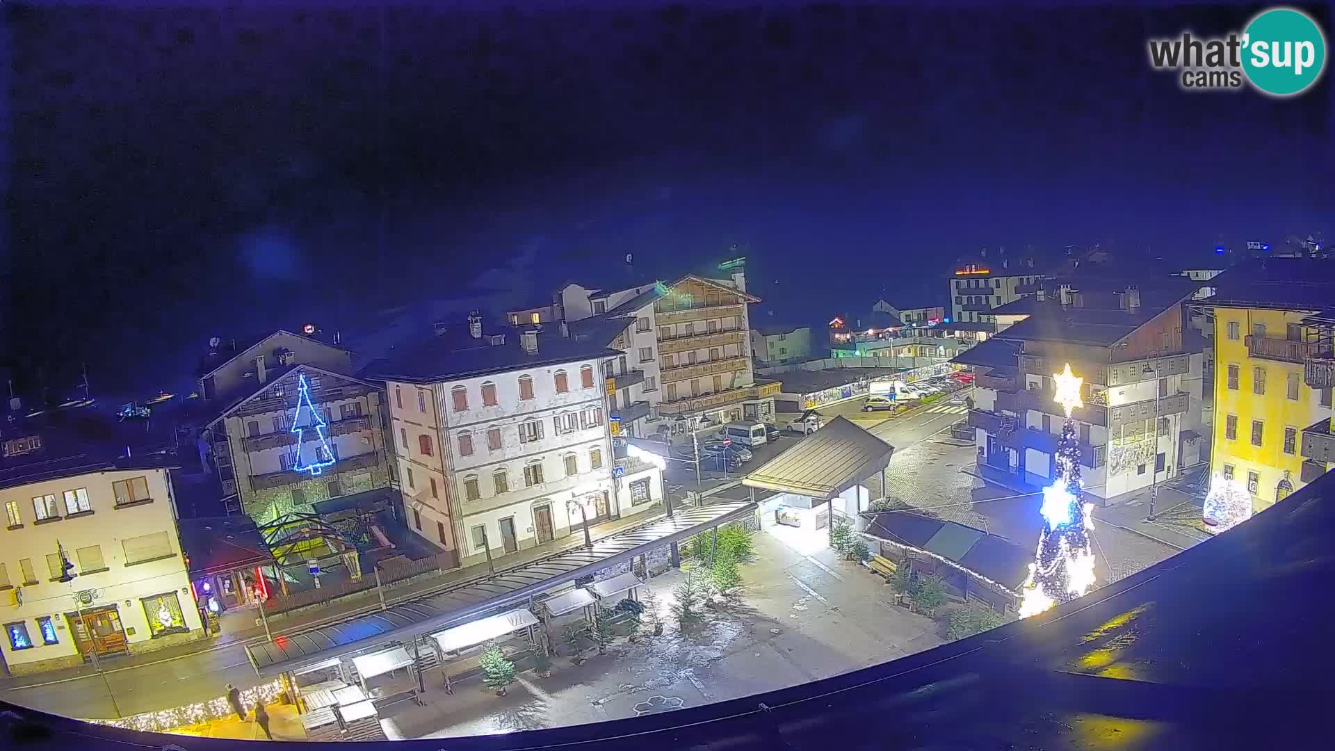 Plaza principal de Forni di Sopra