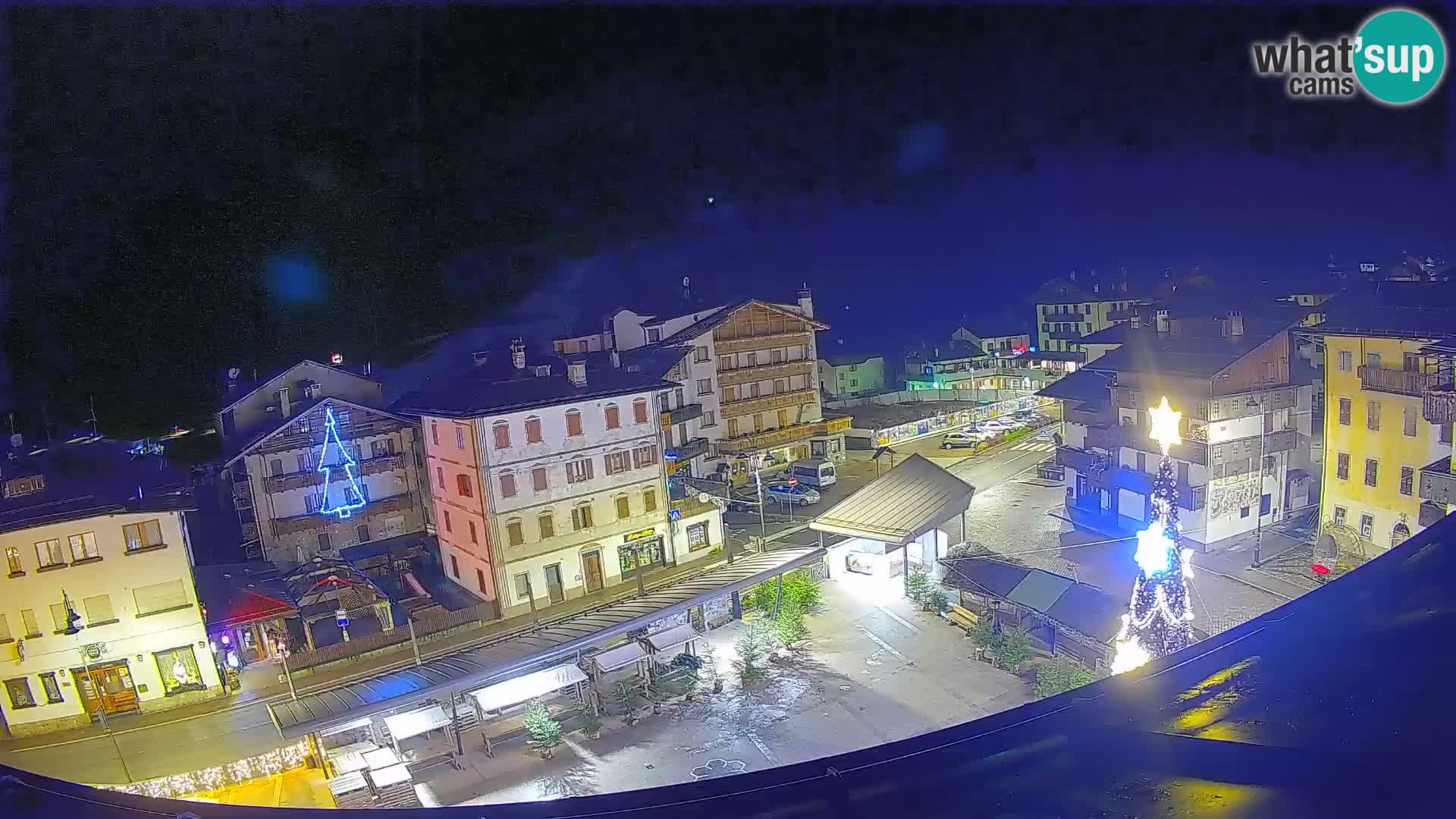 Plaza principal de Forni di Sopra
