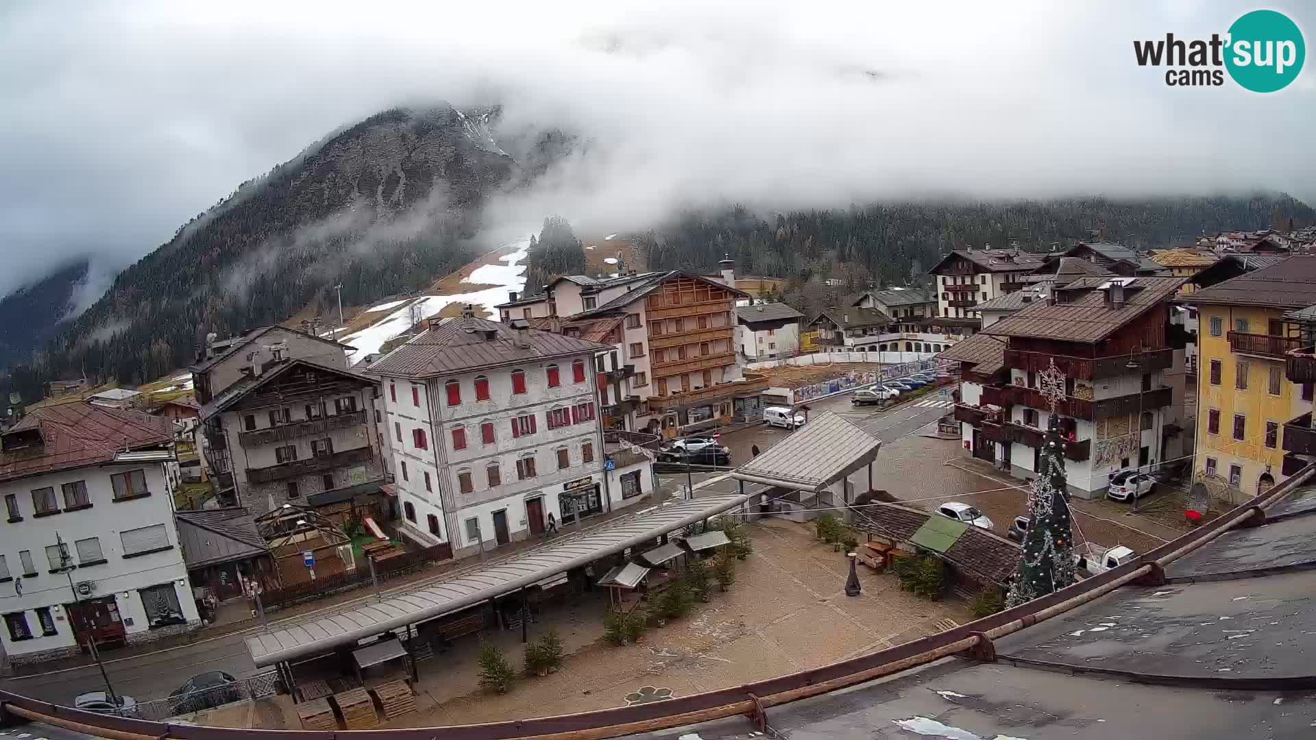 Hauptplatz von Forni di Sopra