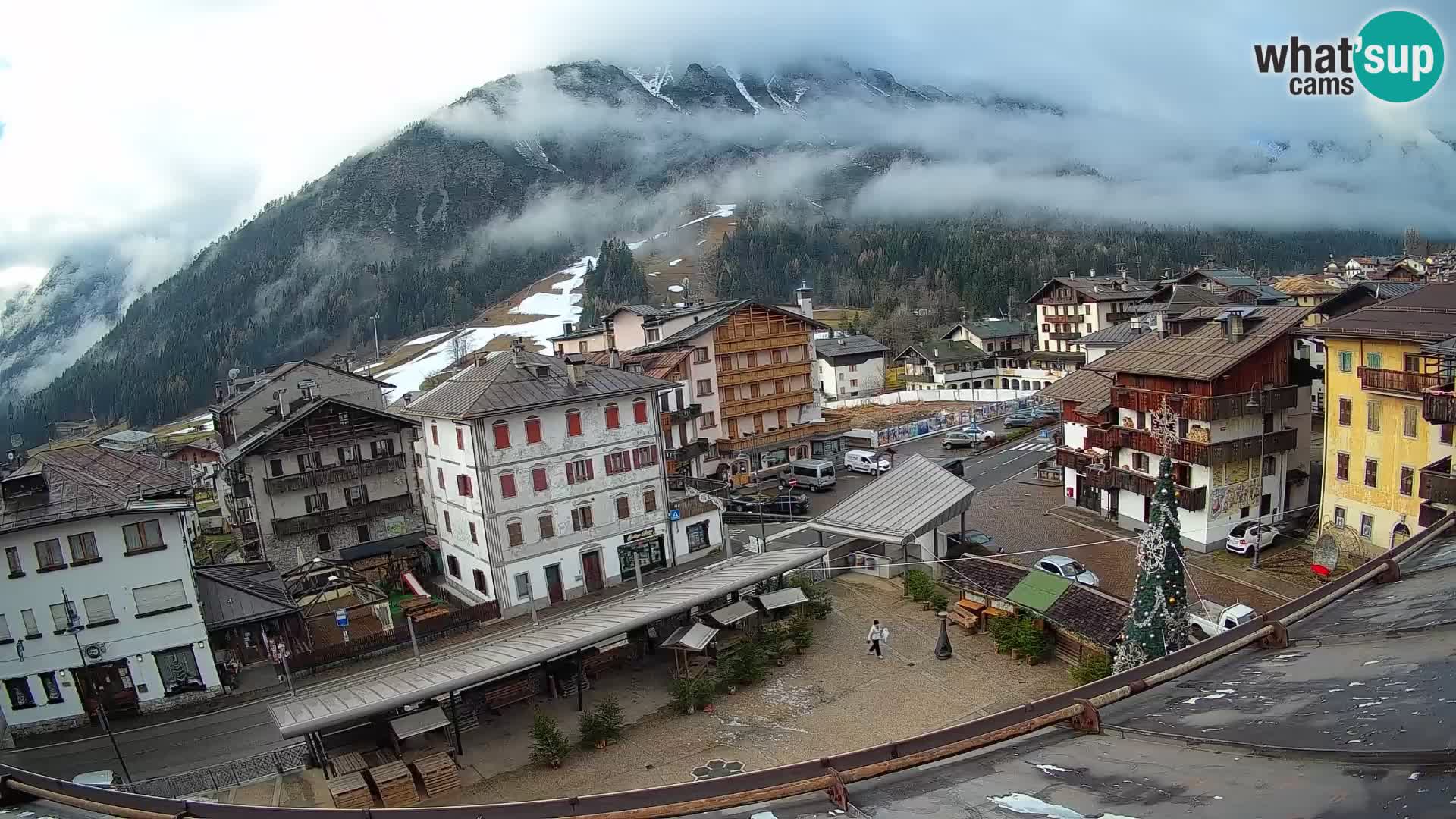 Forni di Sopra main square