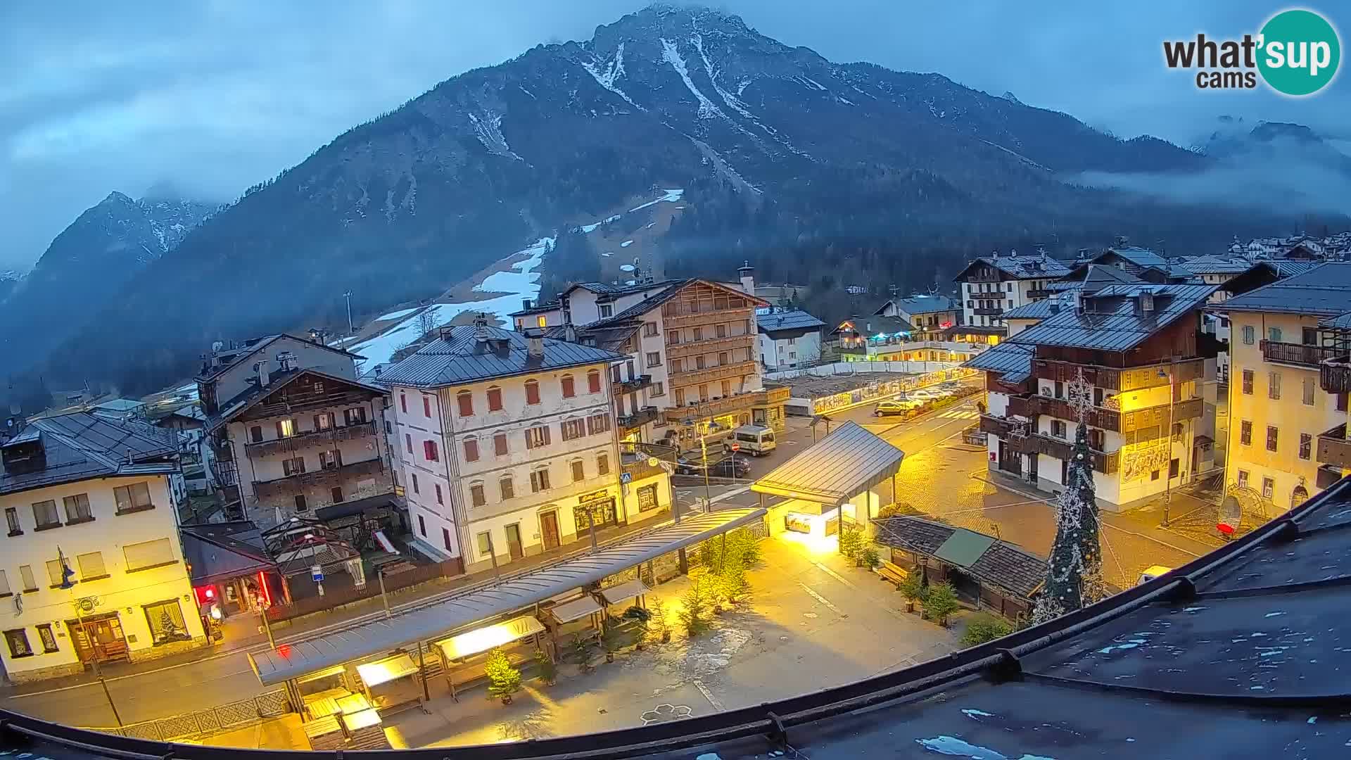Hauptplatz von Forni di Sopra