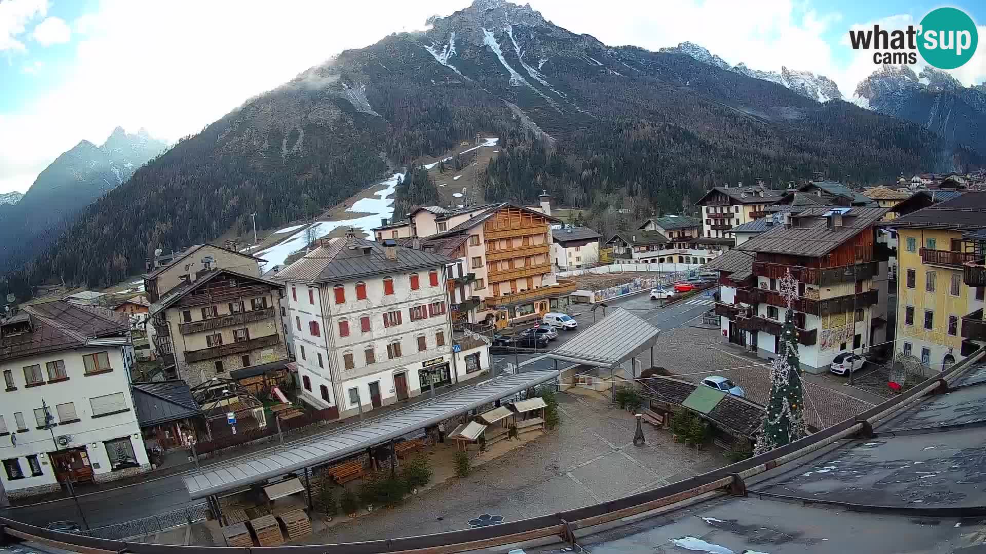 Hauptplatz von Forni di Sopra