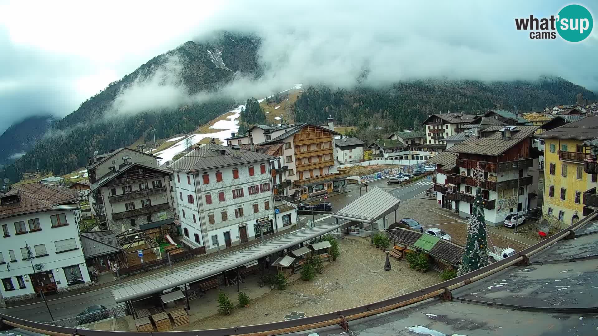 Hauptplatz von Forni di Sopra