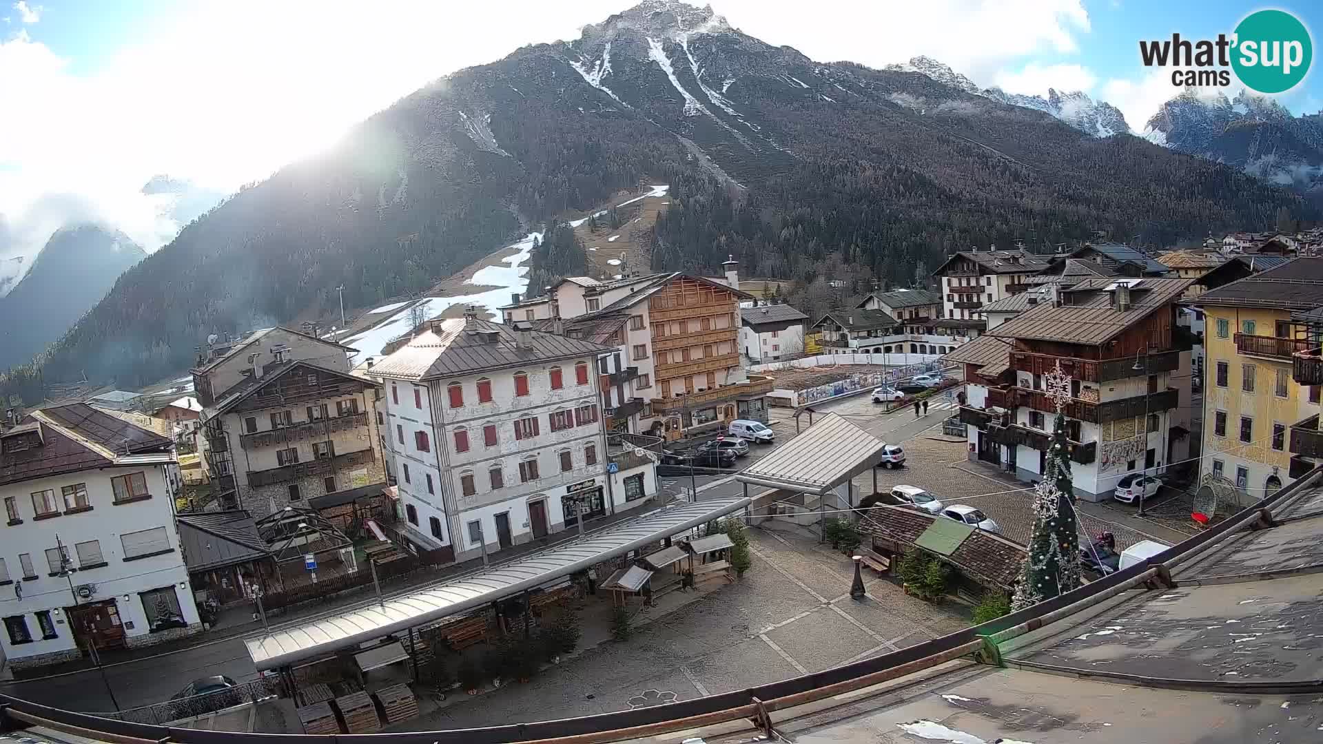 Plaza principal de Forni di Sopra