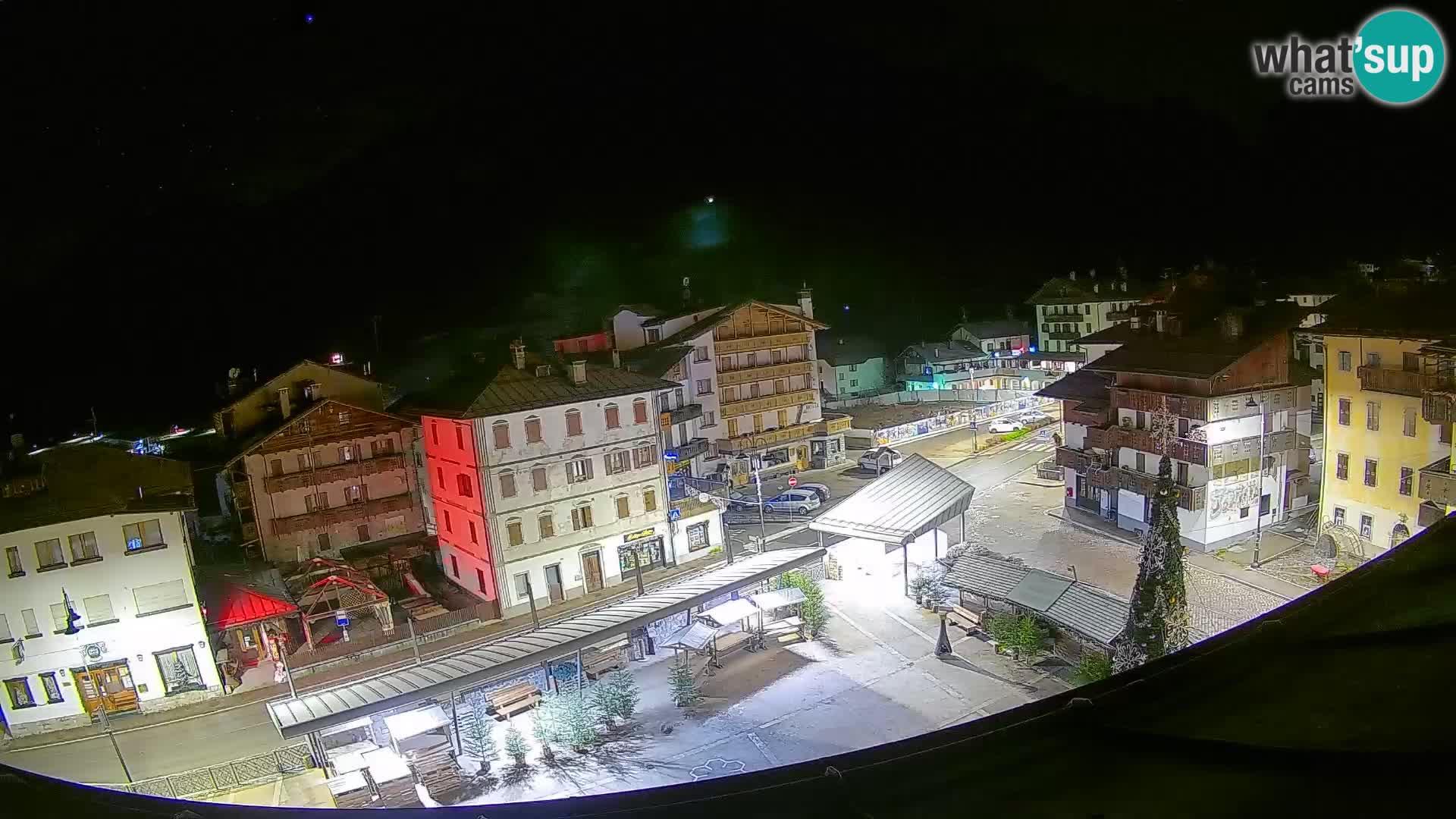 Plaza principal de Forni di Sopra