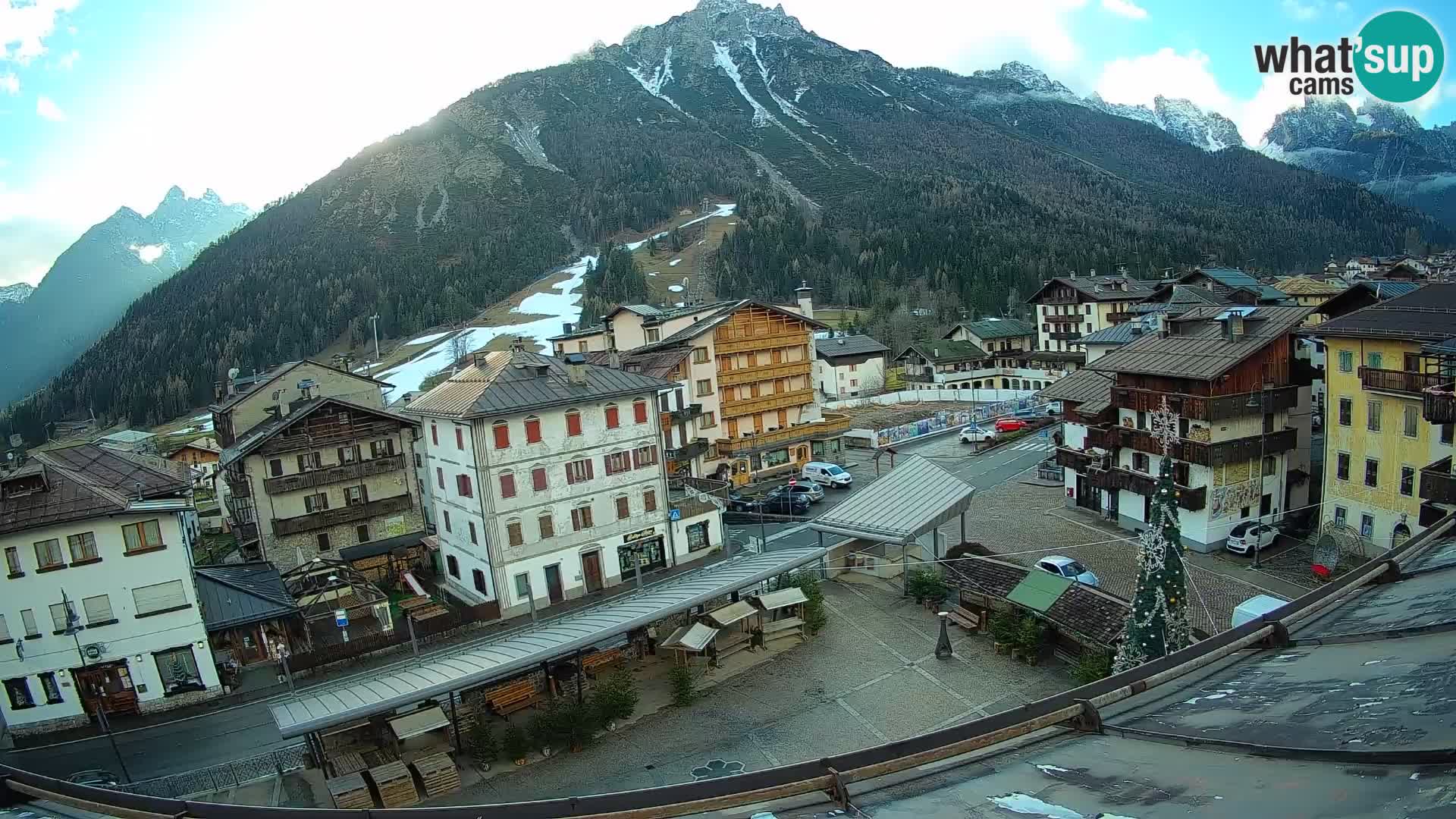 Hauptplatz von Forni di Sopra