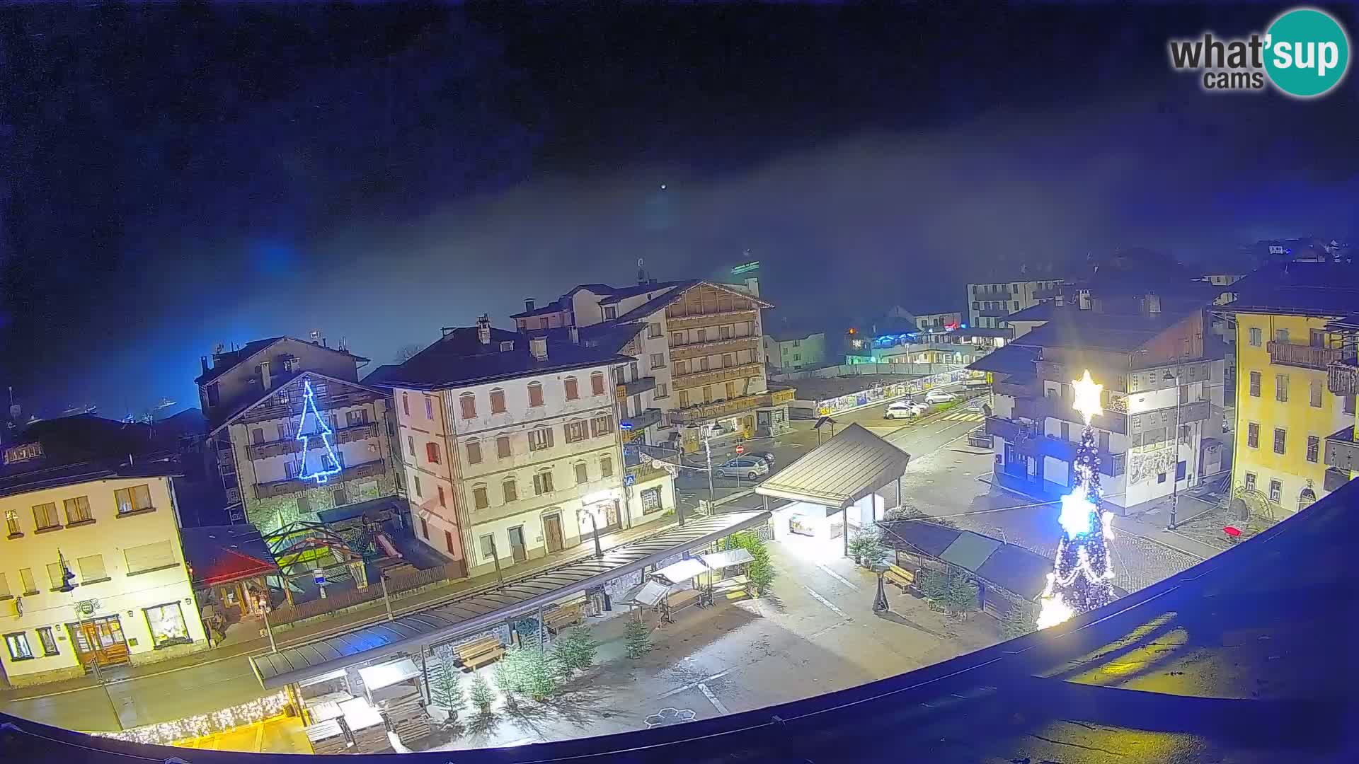 Hauptplatz von Forni di Sopra