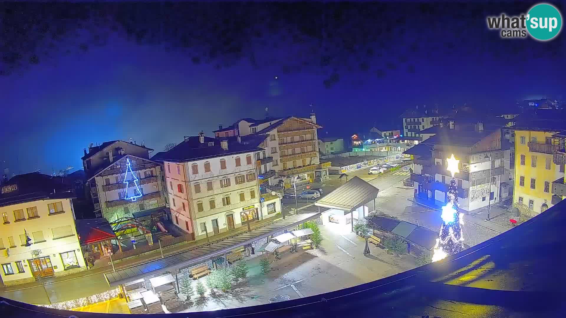 Hauptplatz von Forni di Sopra