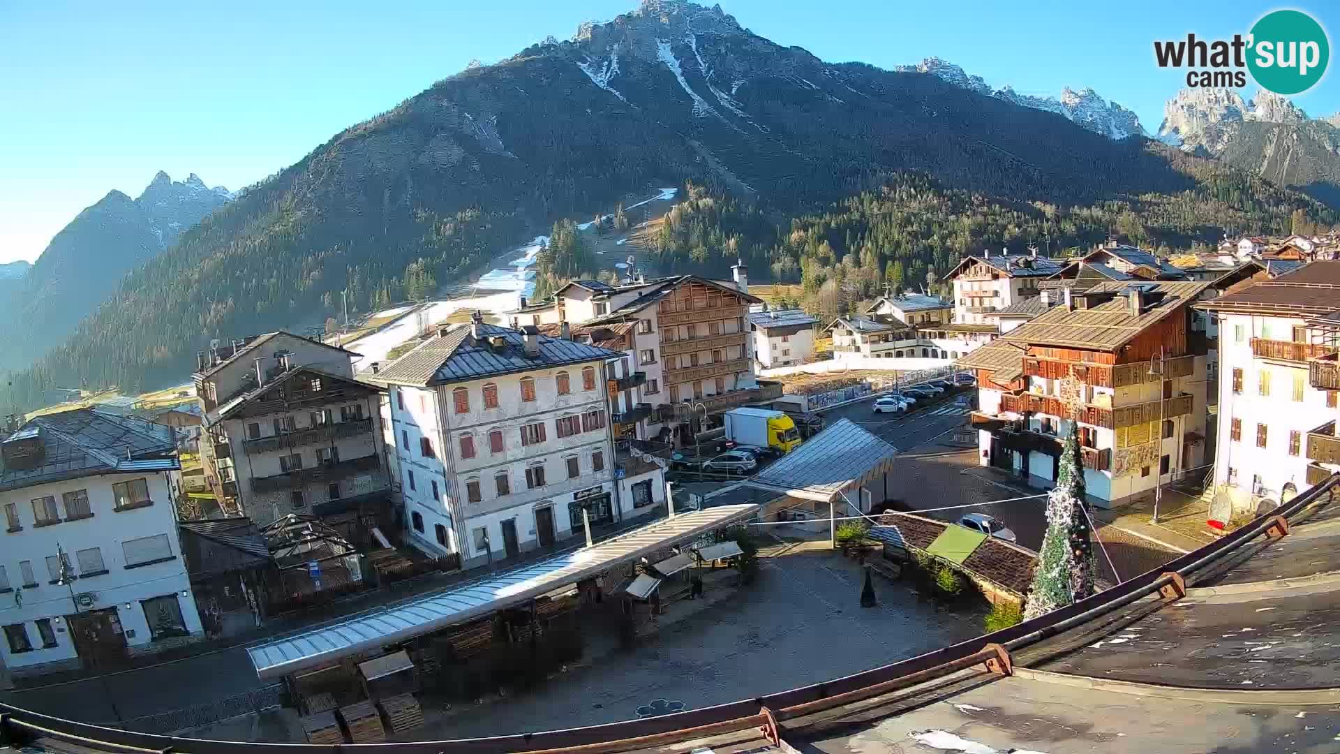 Hauptplatz von Forni di Sopra