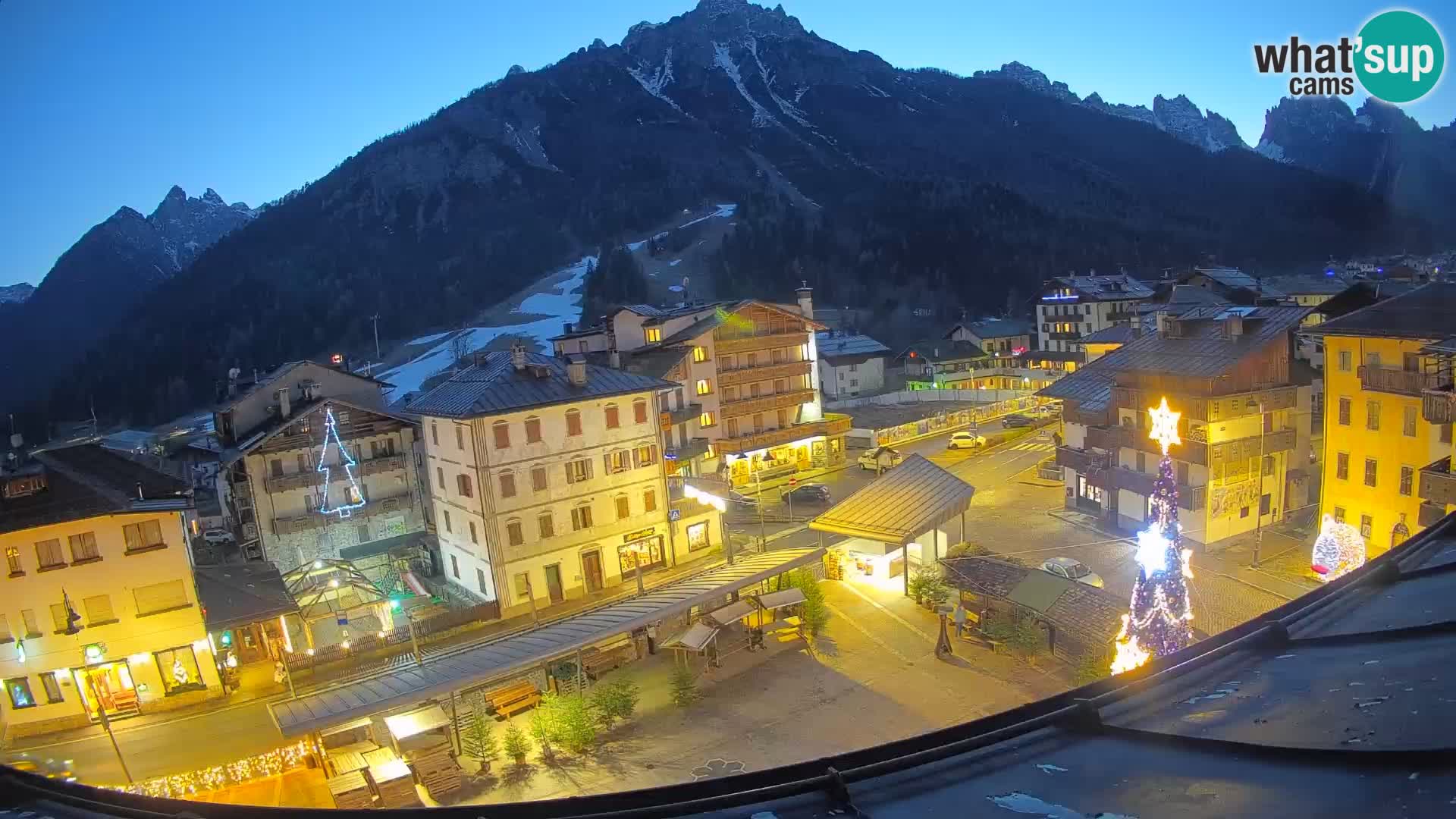 Hauptplatz von Forni di Sopra