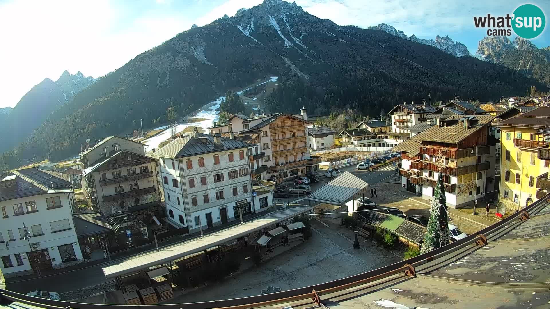 Hauptplatz von Forni di Sopra