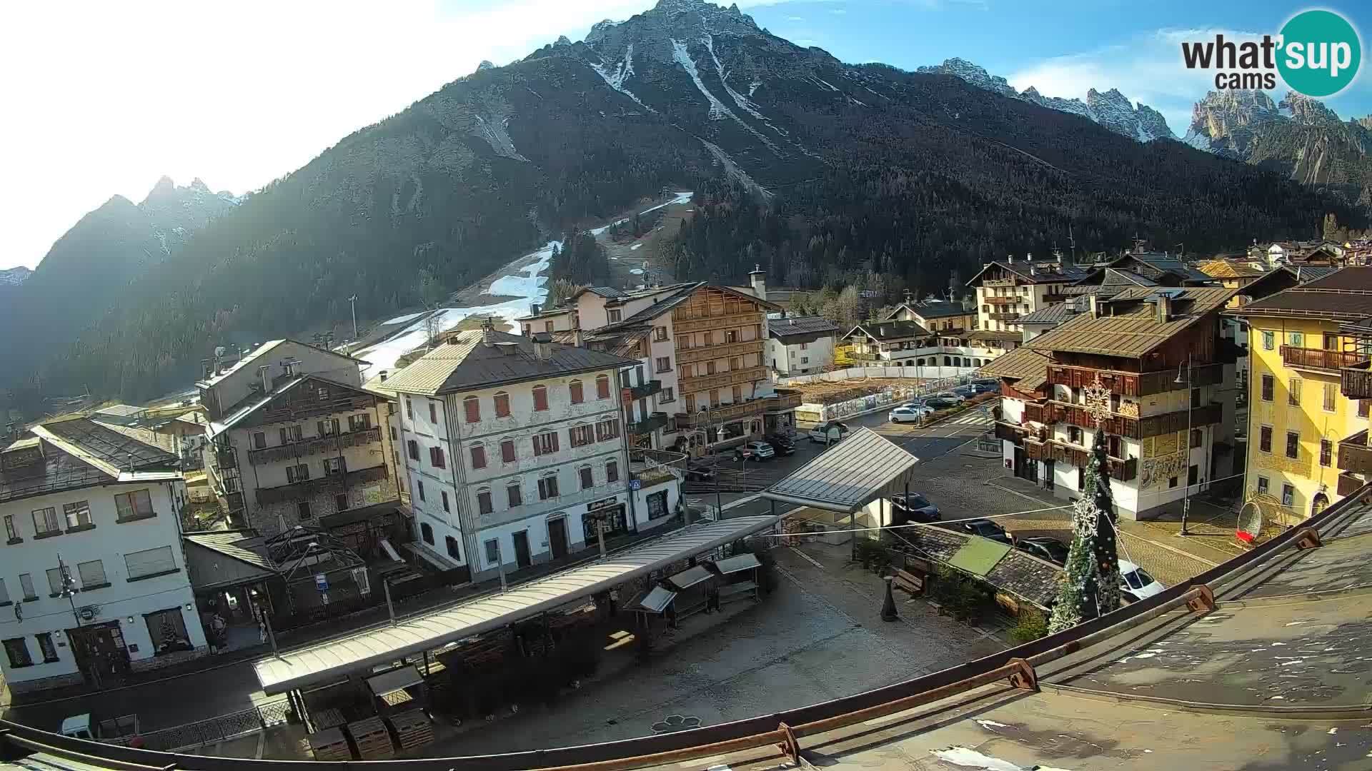 Hauptplatz von Forni di Sopra