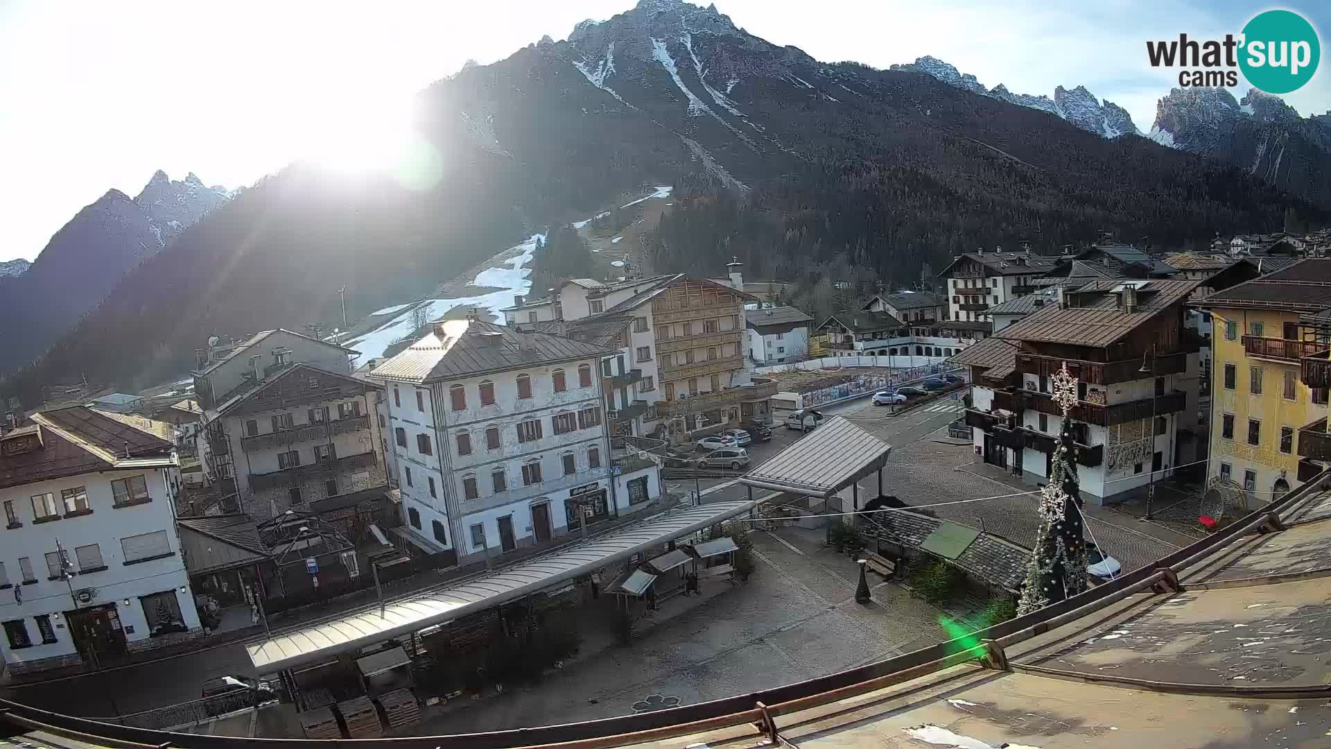 Piazza centrale di Forni di Sopra