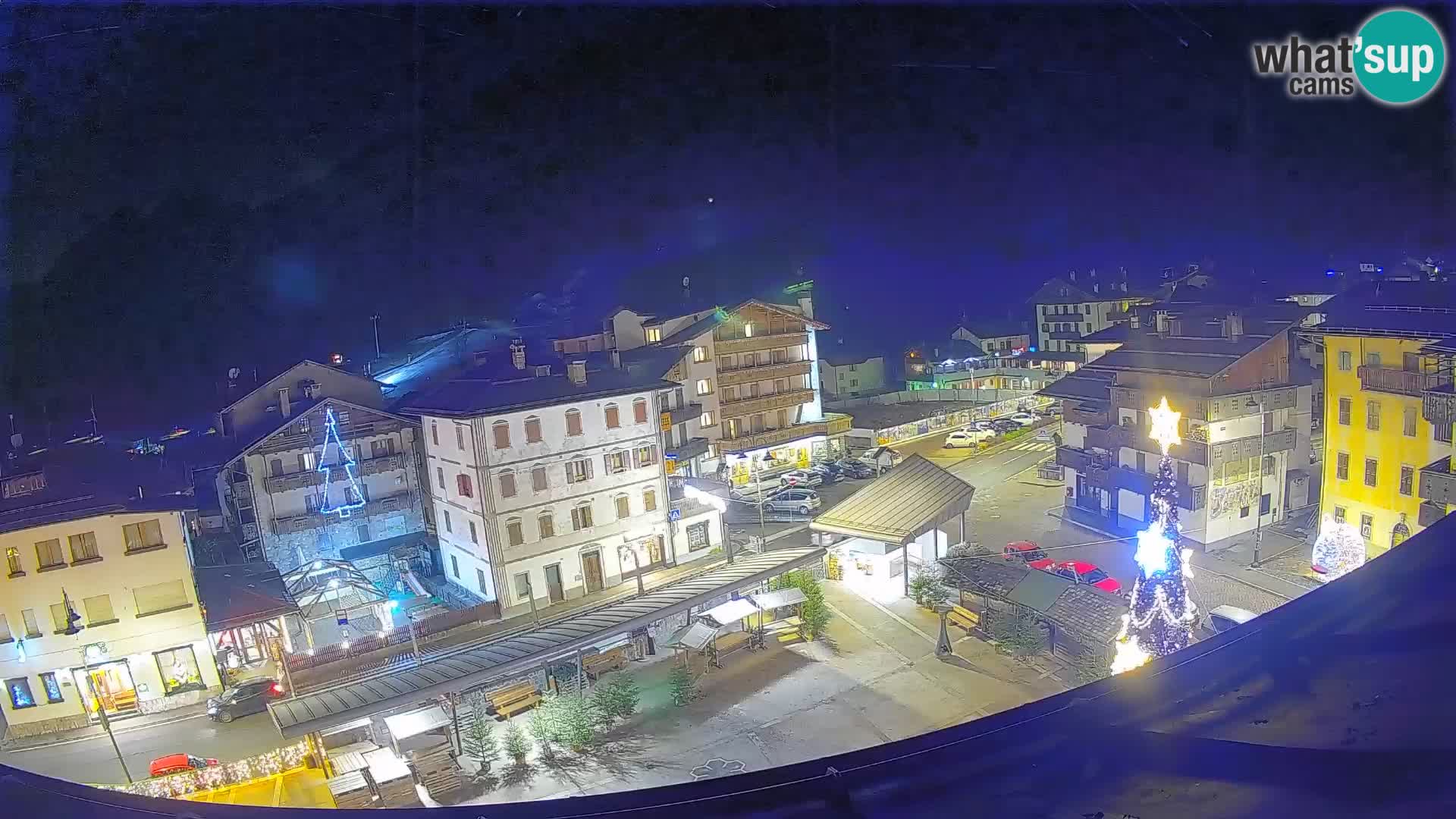 Hauptplatz von Forni di Sopra