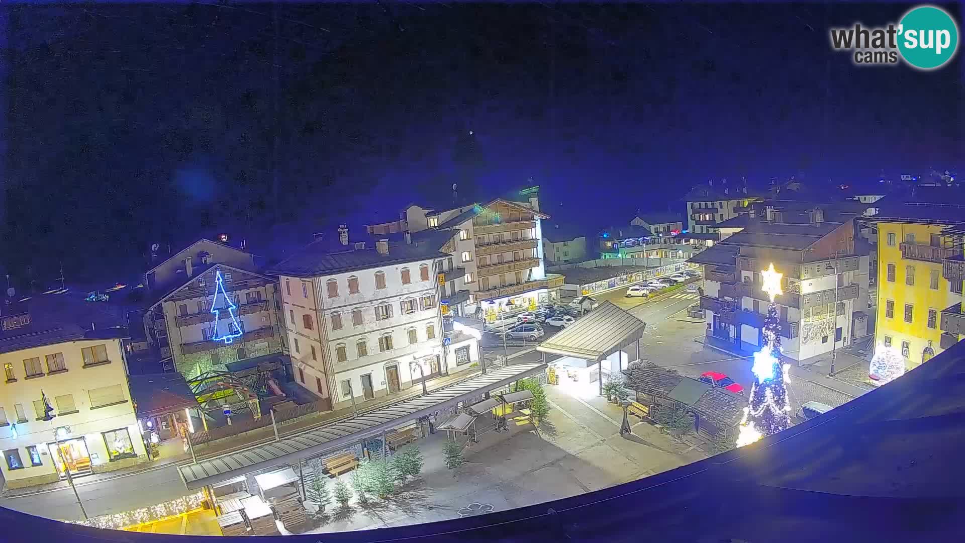 Hauptplatz von Forni di Sopra