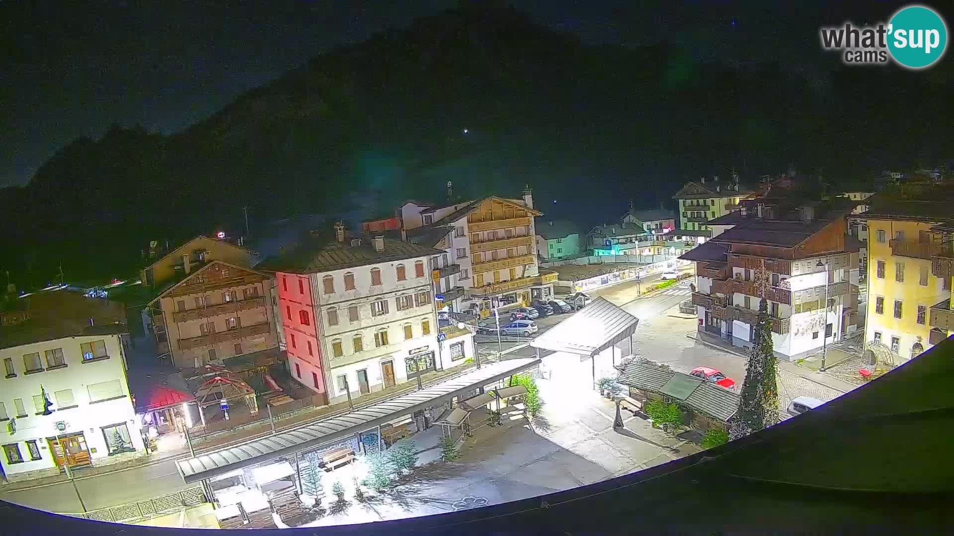 Hauptplatz von Forni di Sopra