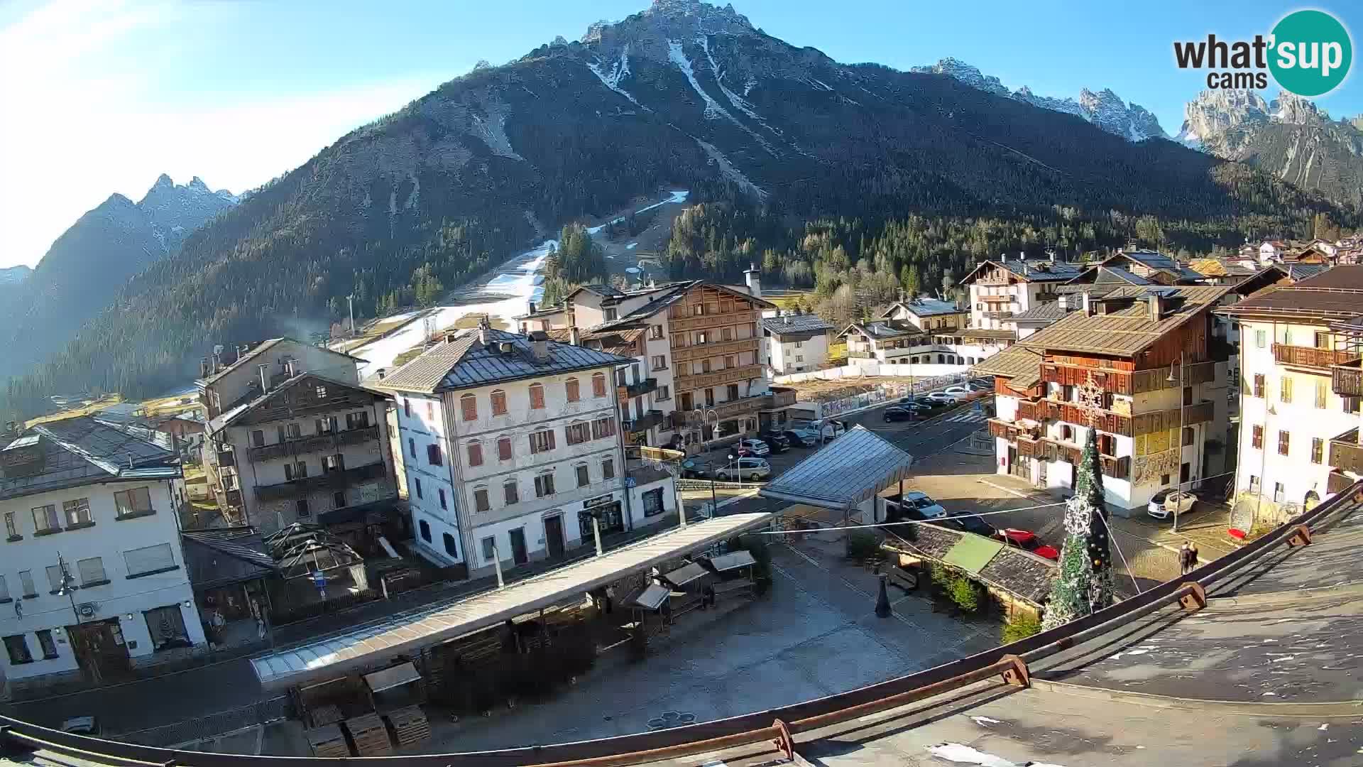 Hauptplatz von Forni di Sopra