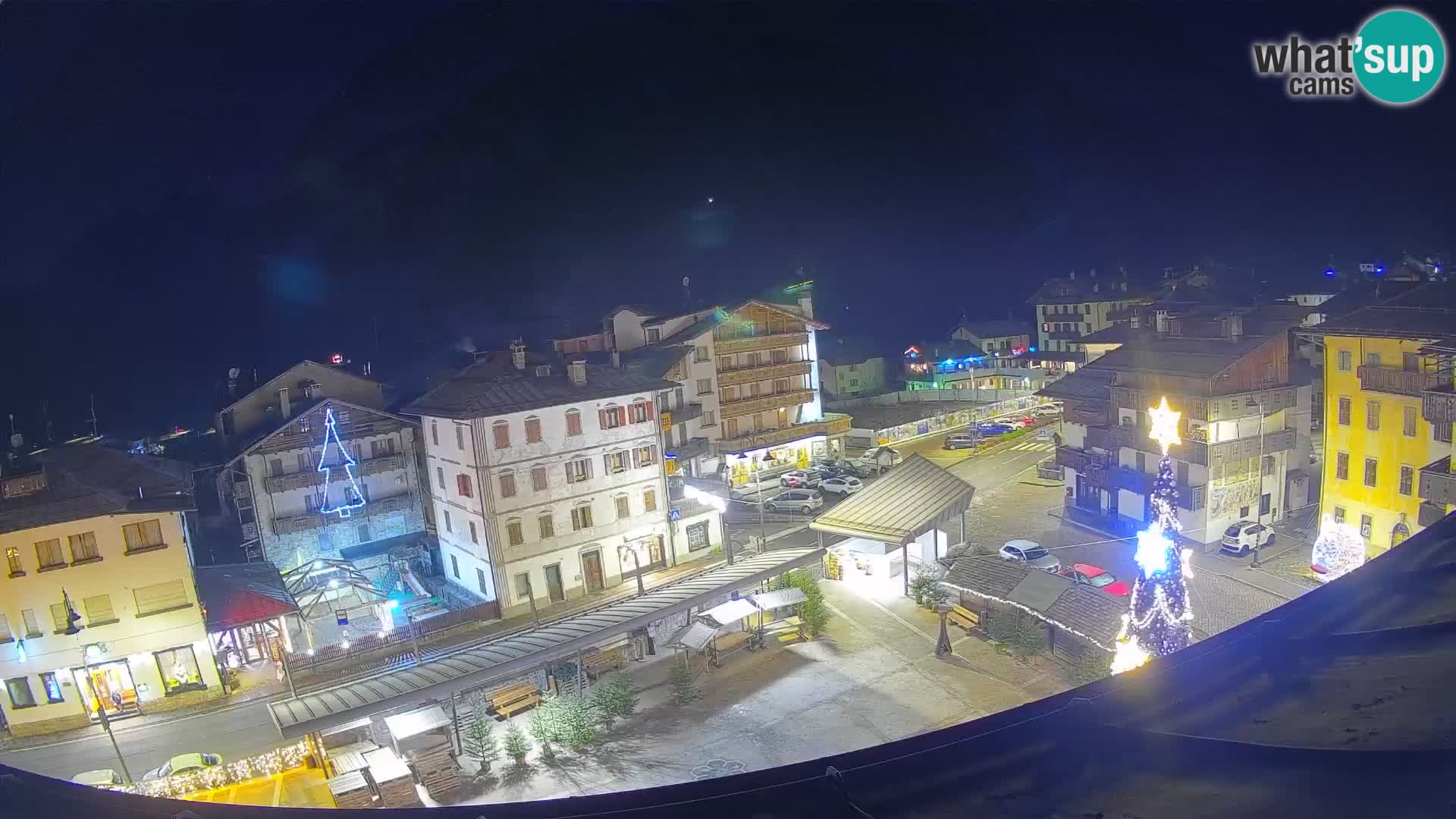 Hauptplatz von Forni di Sopra