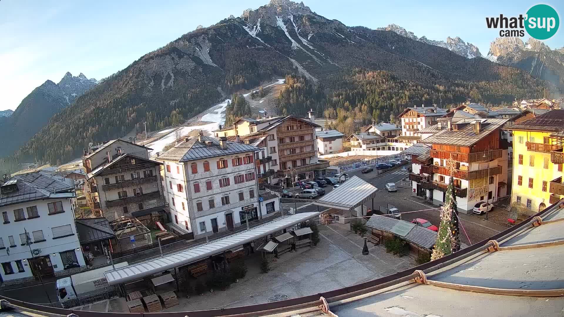 Hauptplatz von Forni di Sopra