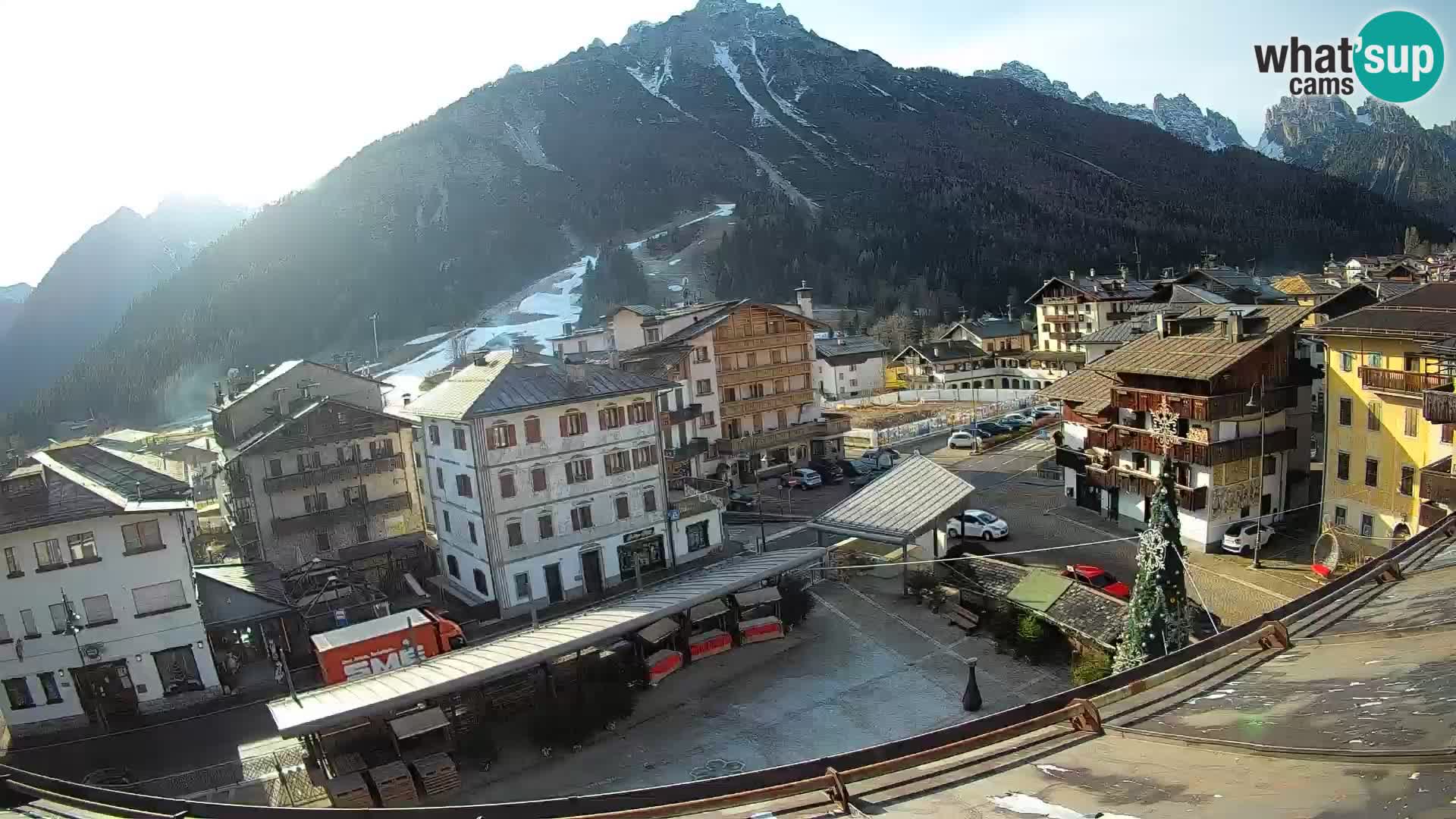 Hauptplatz von Forni di Sopra