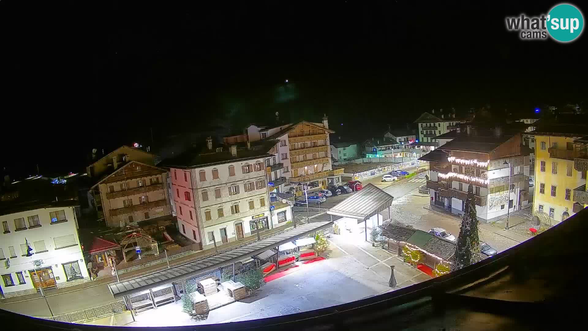 Plaza principal de Forni di Sopra