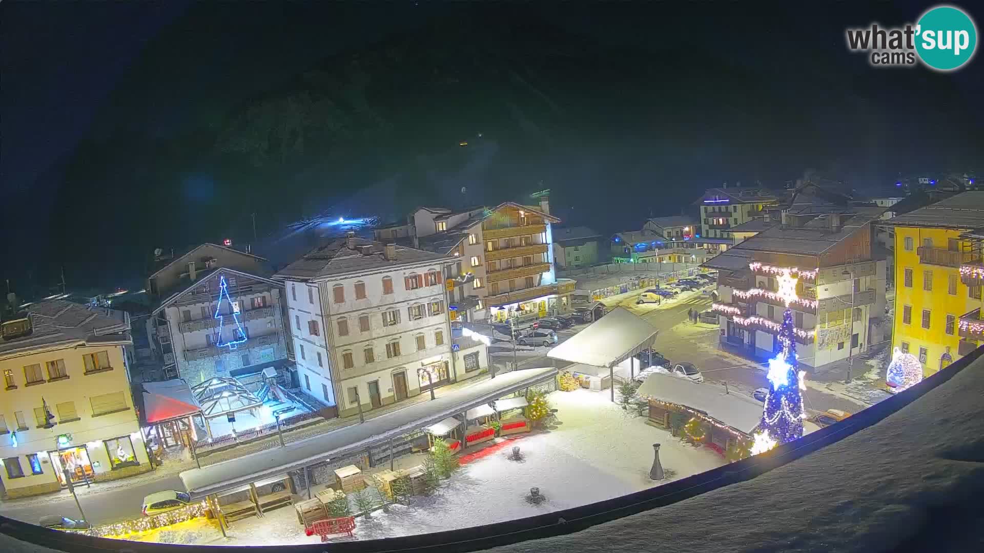 Hauptplatz von Forni di Sopra