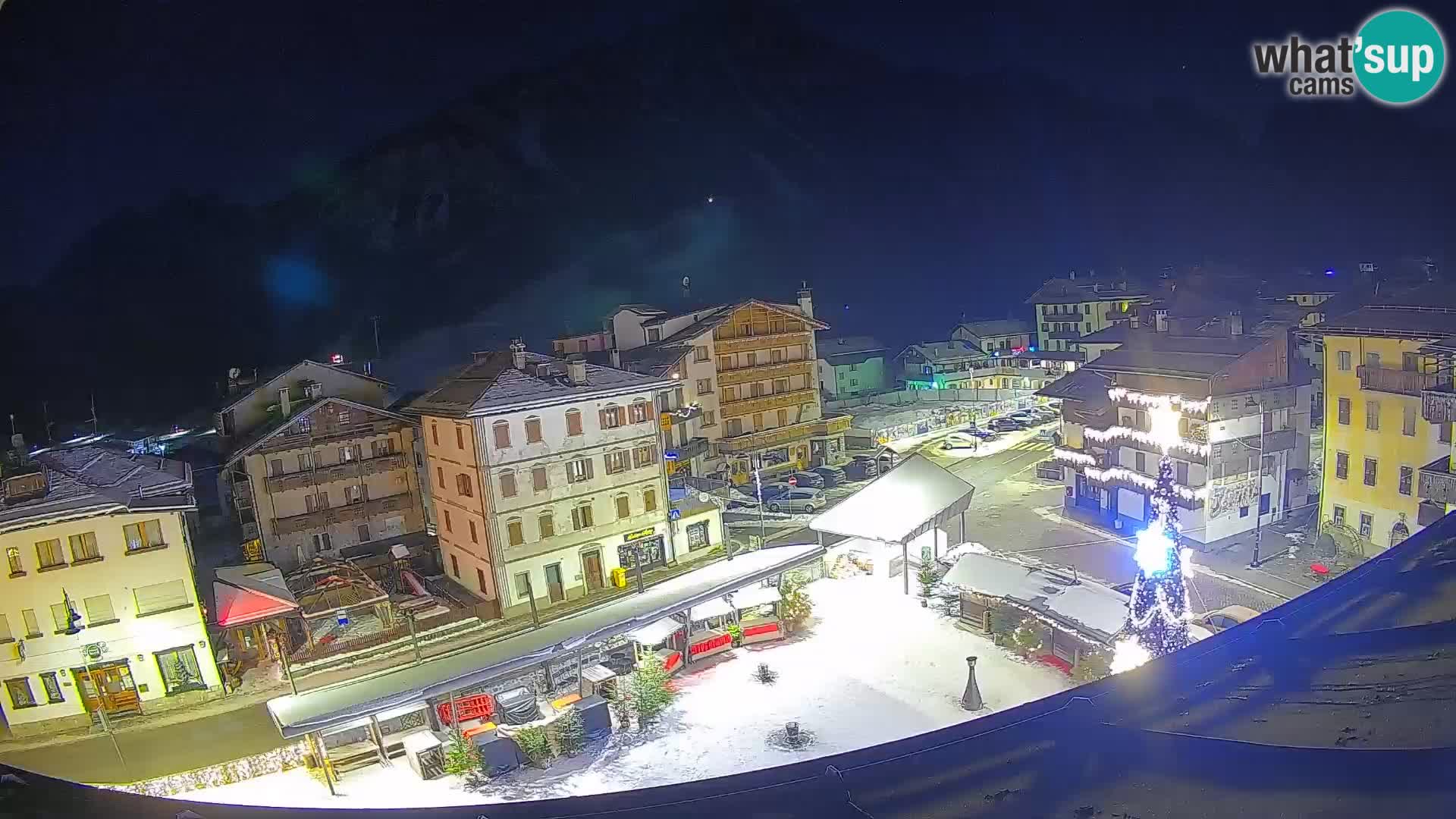 Hauptplatz von Forni di Sopra