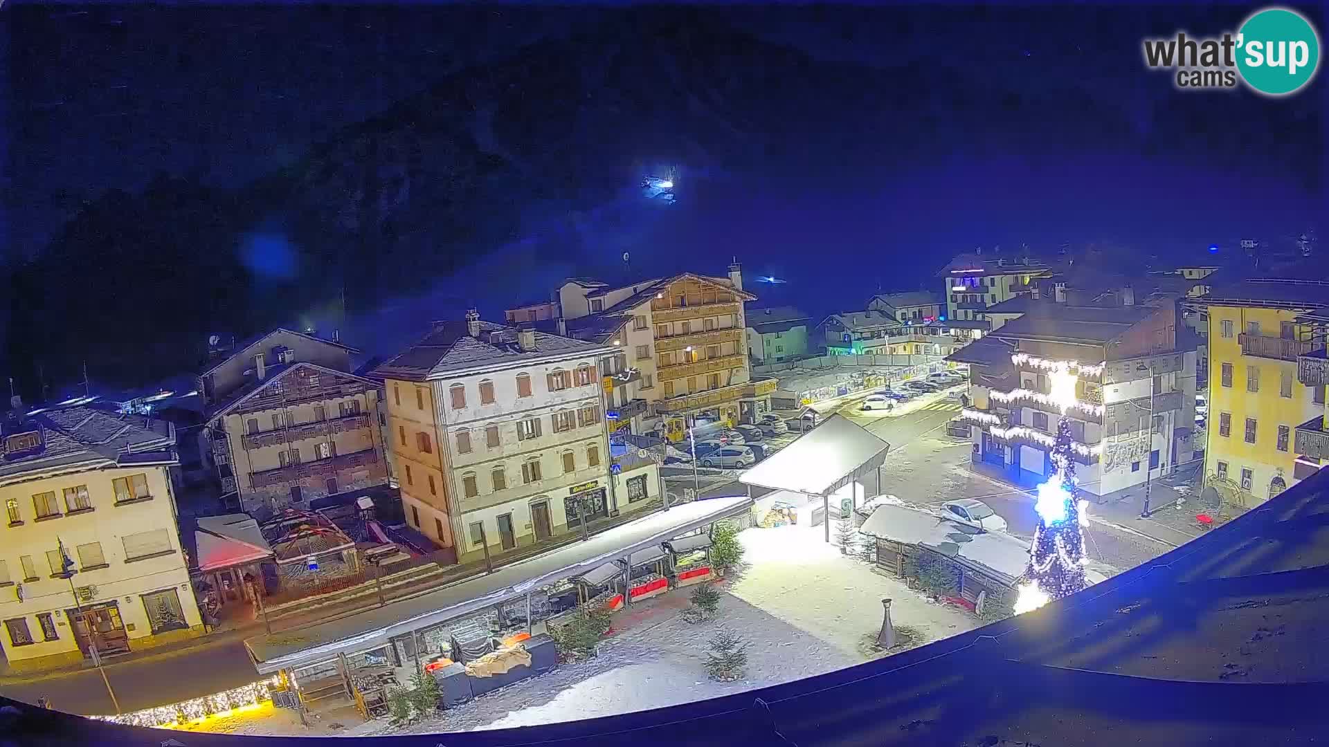 Piazza centrale di Forni di Sopra