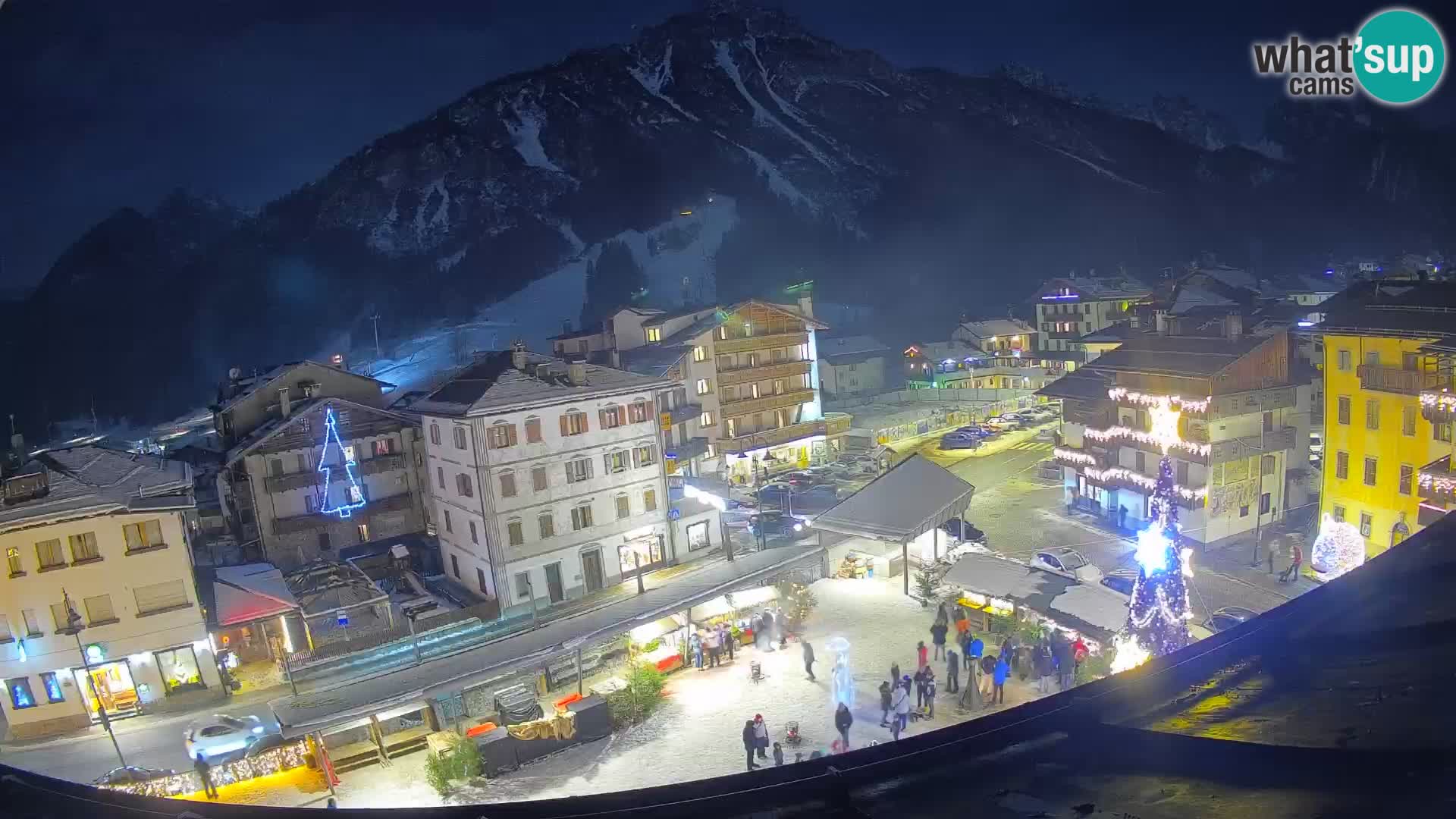 Hauptplatz von Forni di Sopra