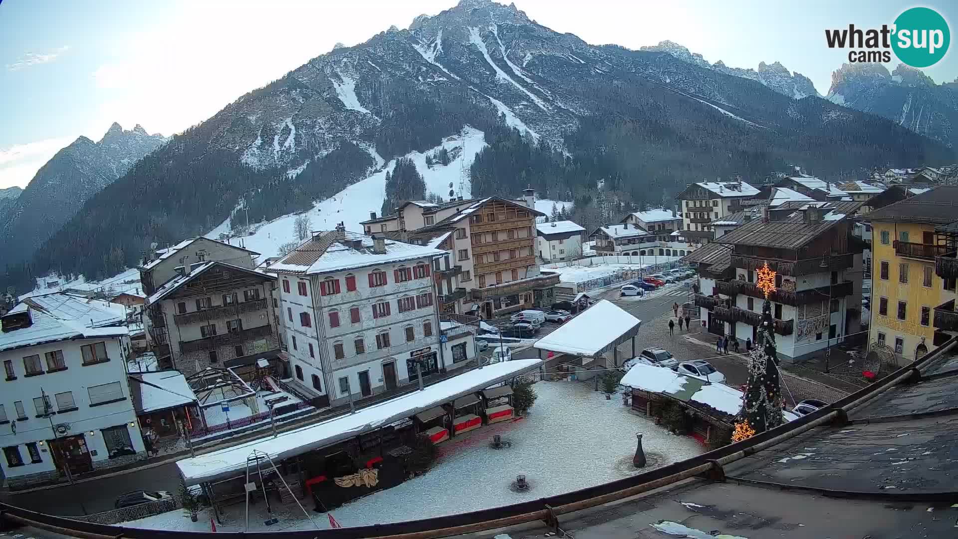 Plaza principal de Forni di Sopra