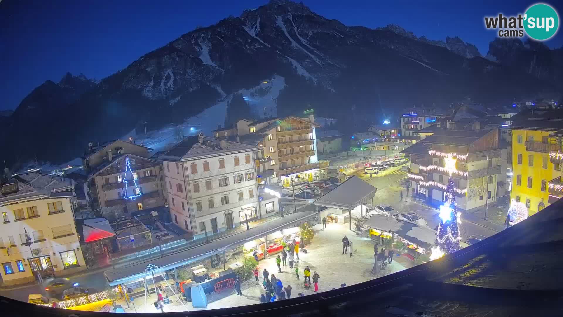 Hauptplatz von Forni di Sopra