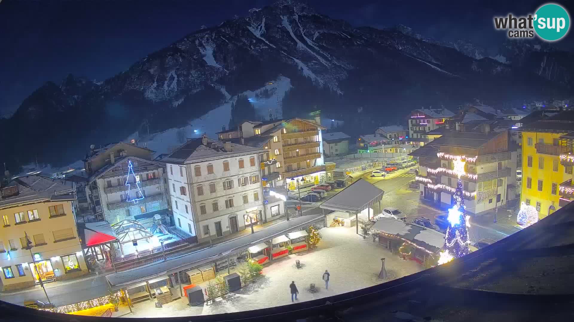 Plaza principal de Forni di Sopra