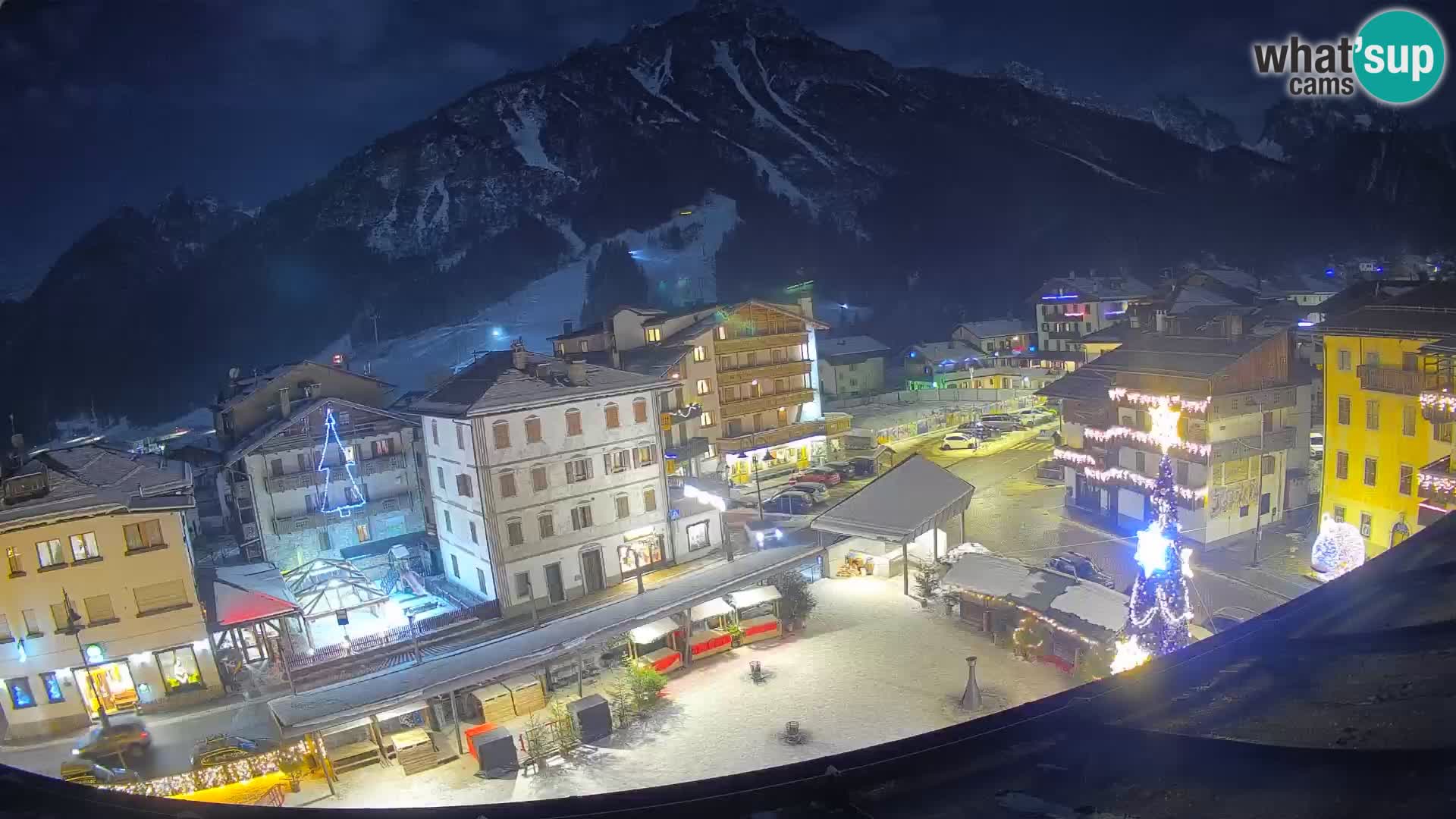 Hauptplatz von Forni di Sopra