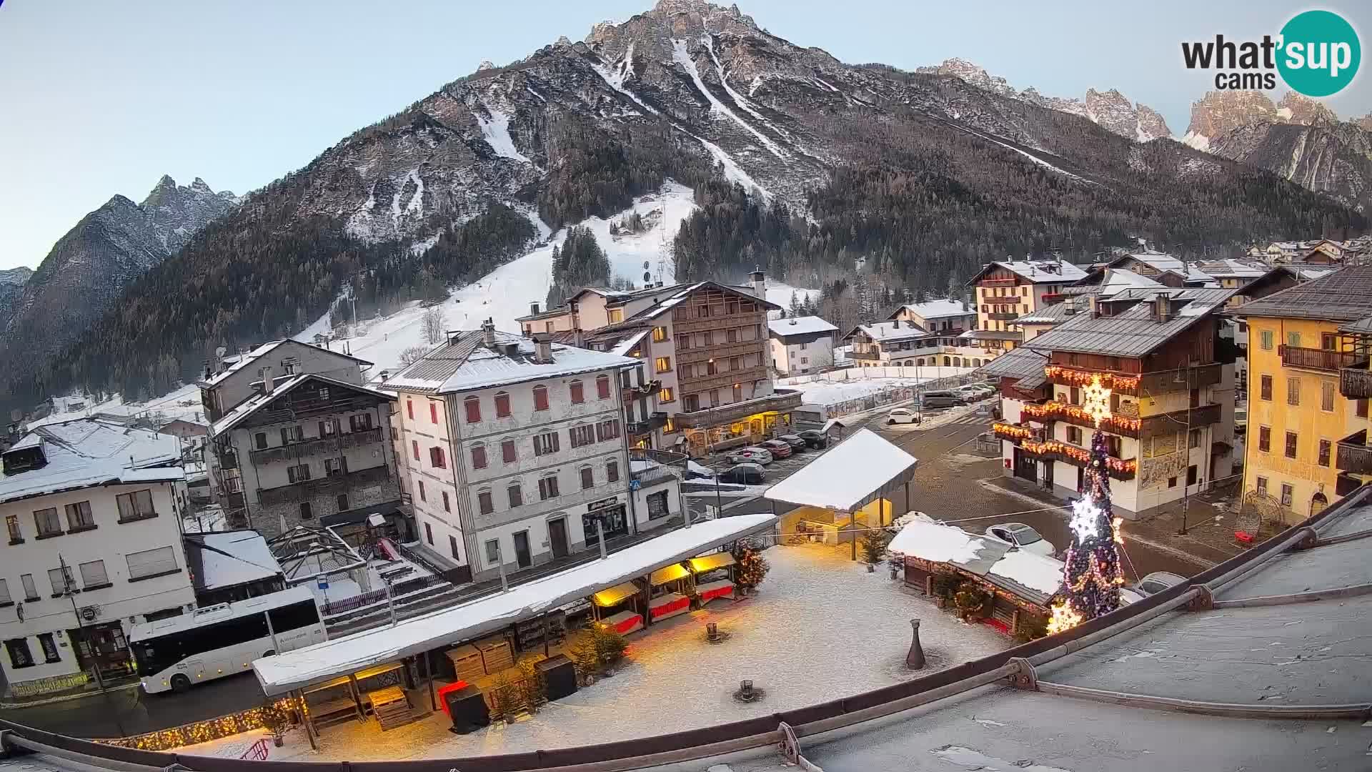 Hauptplatz von Forni di Sopra