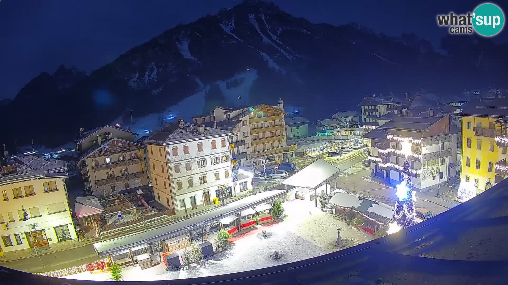 Hauptplatz von Forni di Sopra