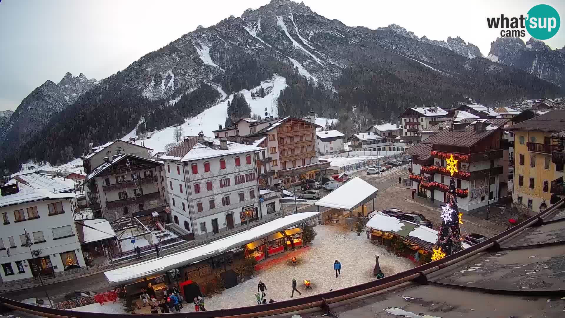 Hauptplatz von Forni di Sopra